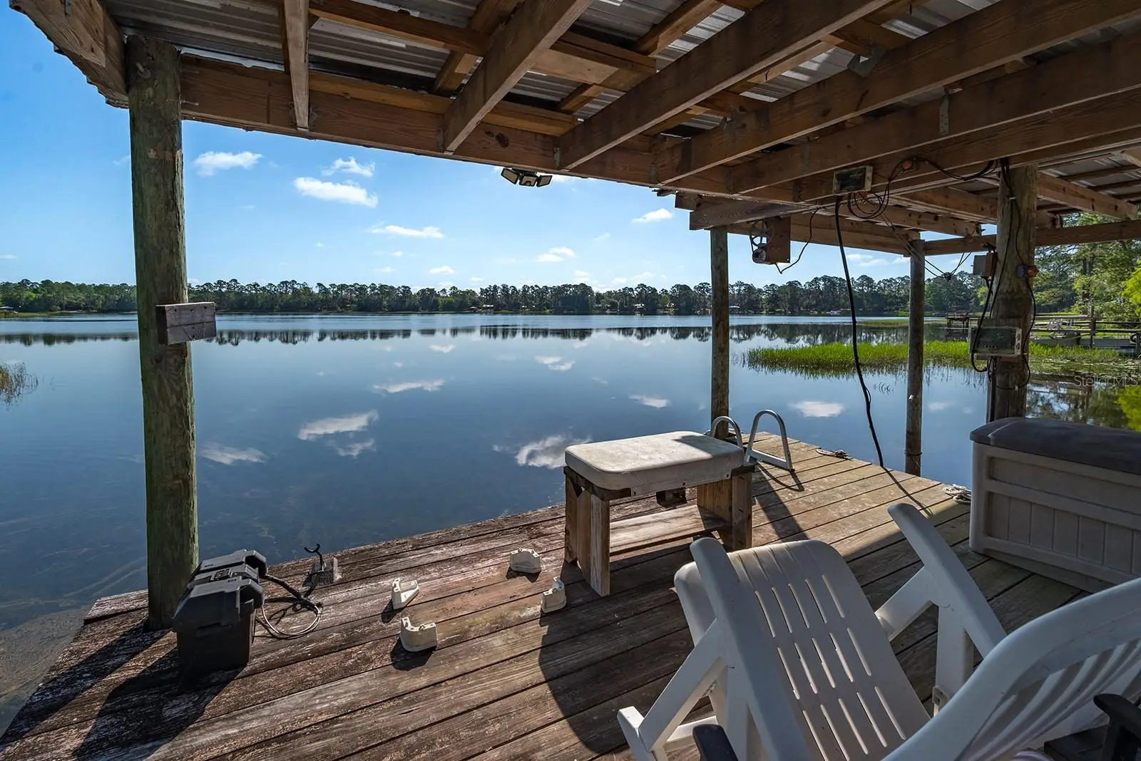 588 County Road 21, FL