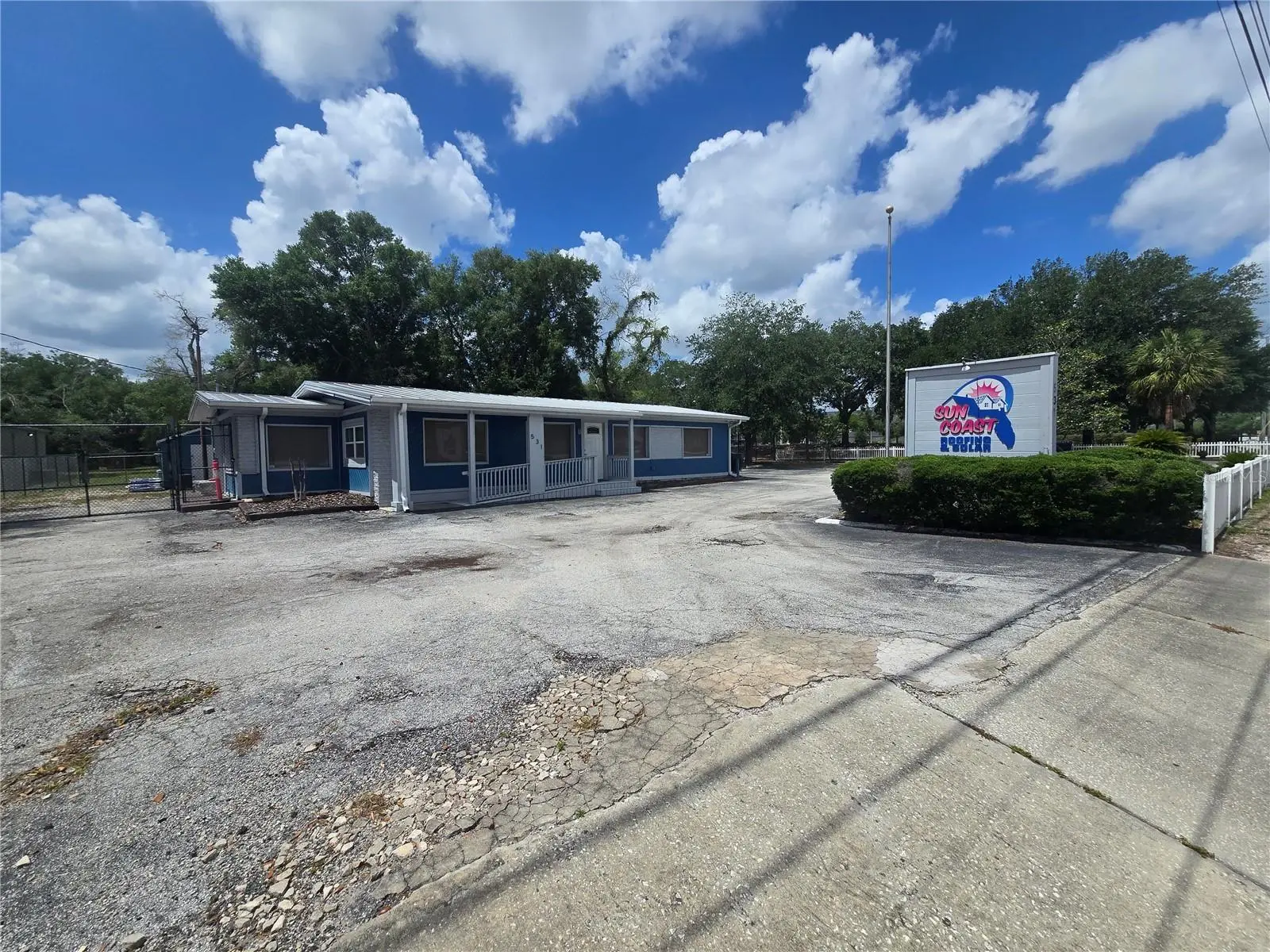 531 Dog Track Road, FL
