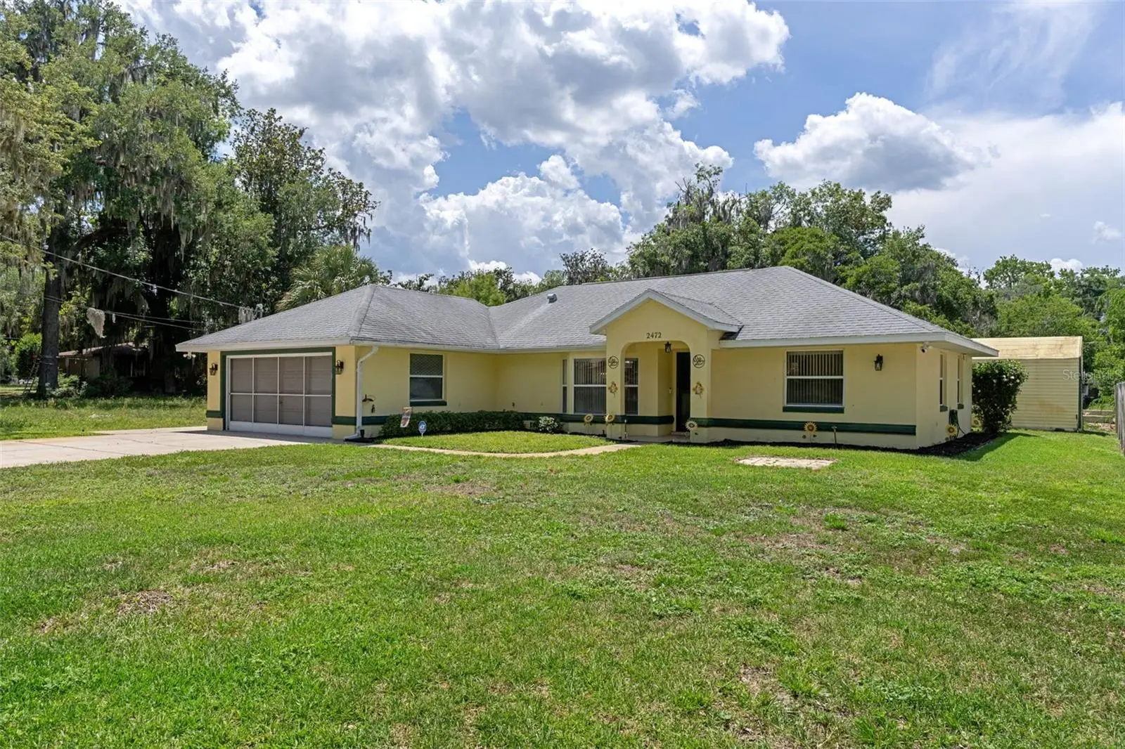2472 Cr 447, FL