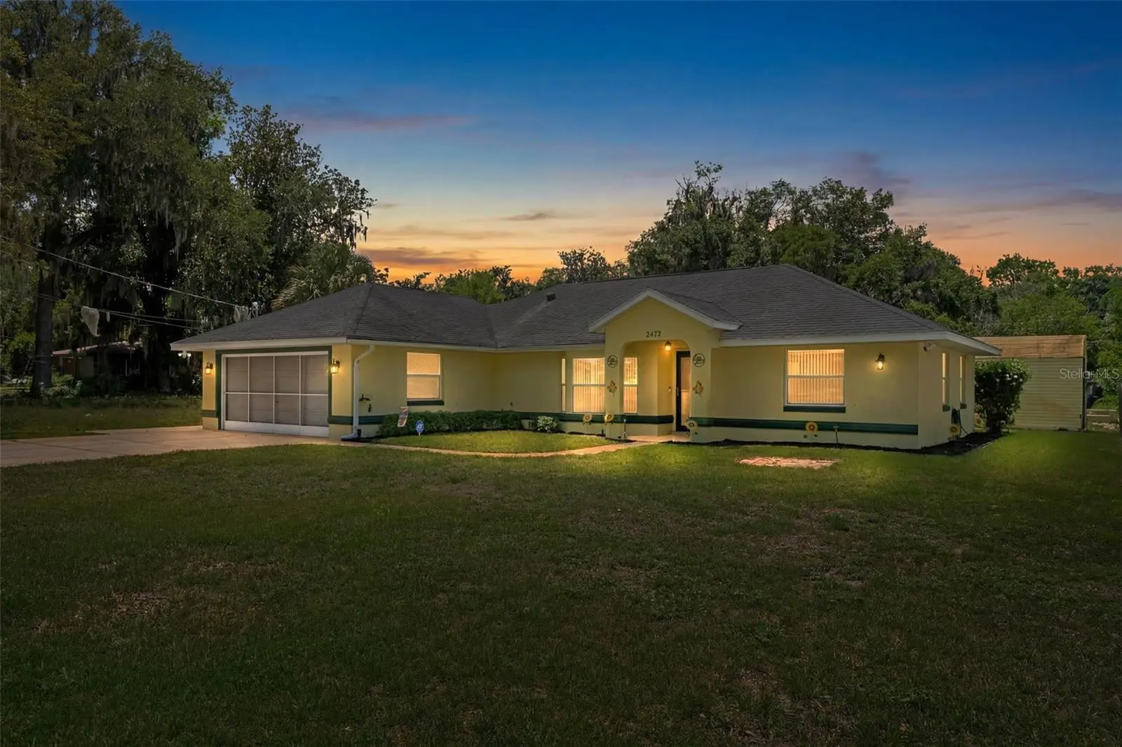 2472 Cr 447, FL