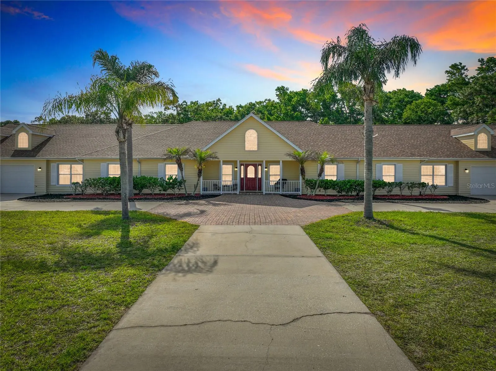 2300 Pine Meadows Place, FL