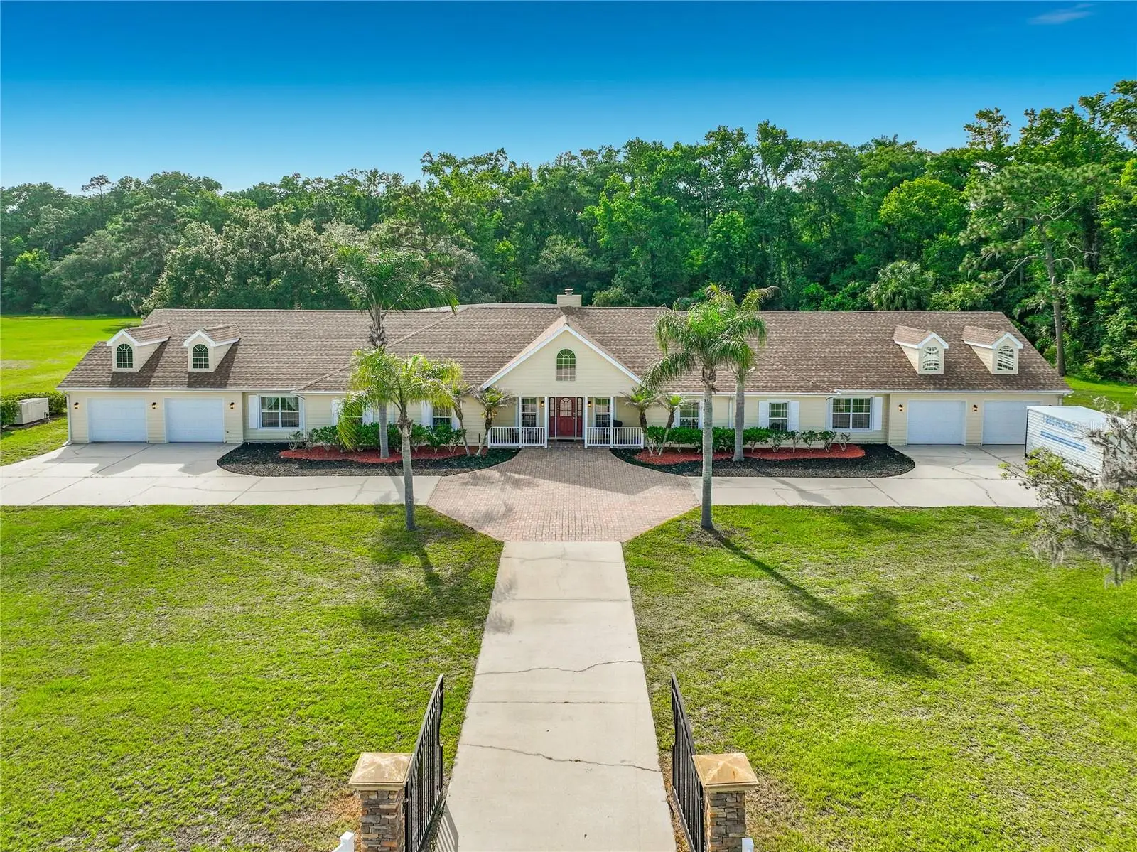 2300 Pine Meadows Place, FL