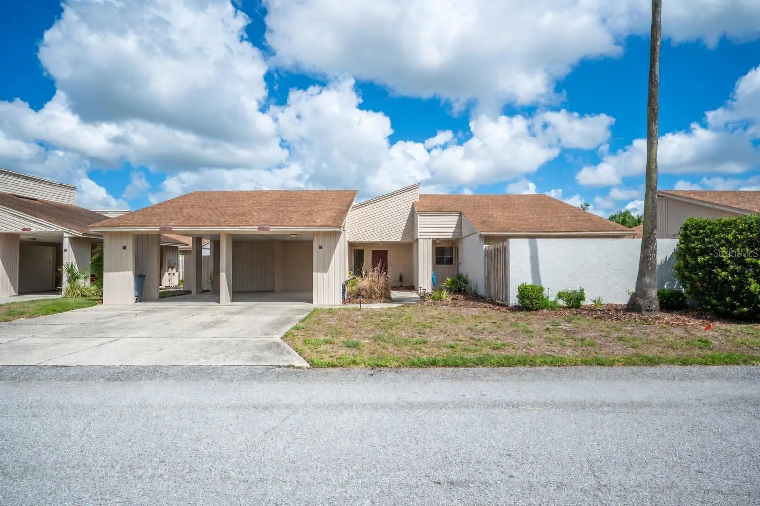 4231 Oak Loop, FL