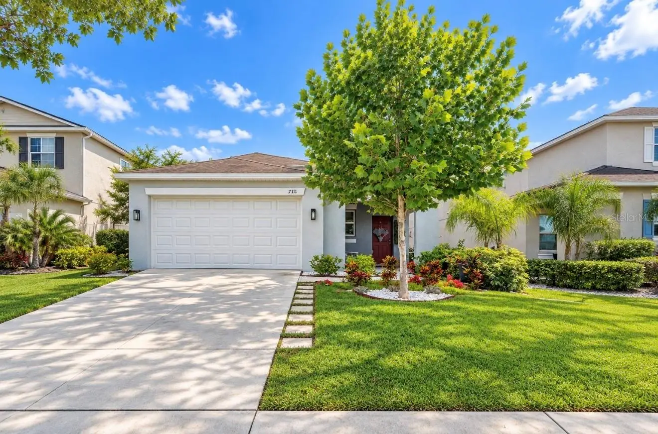 7111 Amelia Cove Court, FL