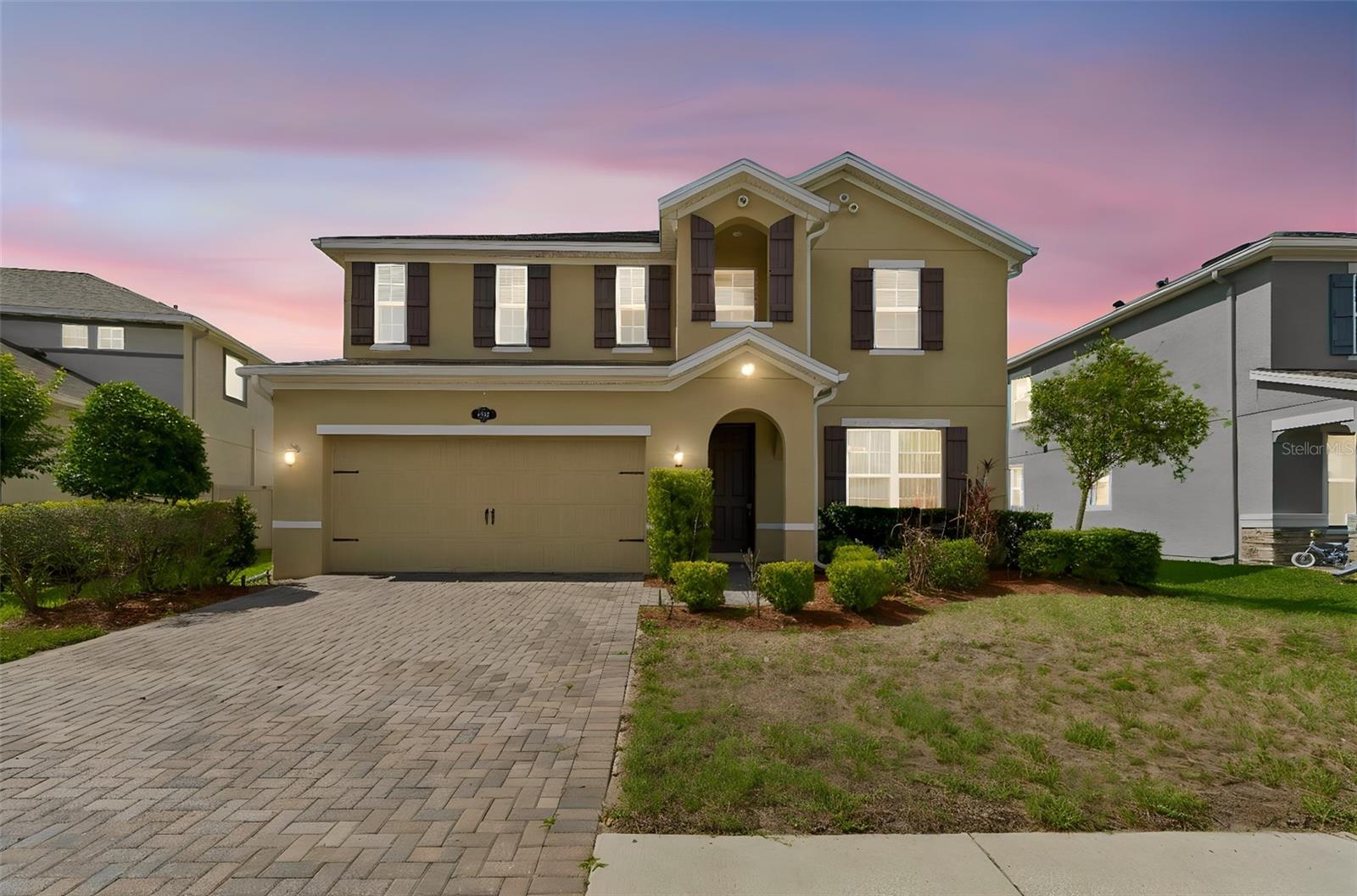 1192 Multiflora Loop, FL
