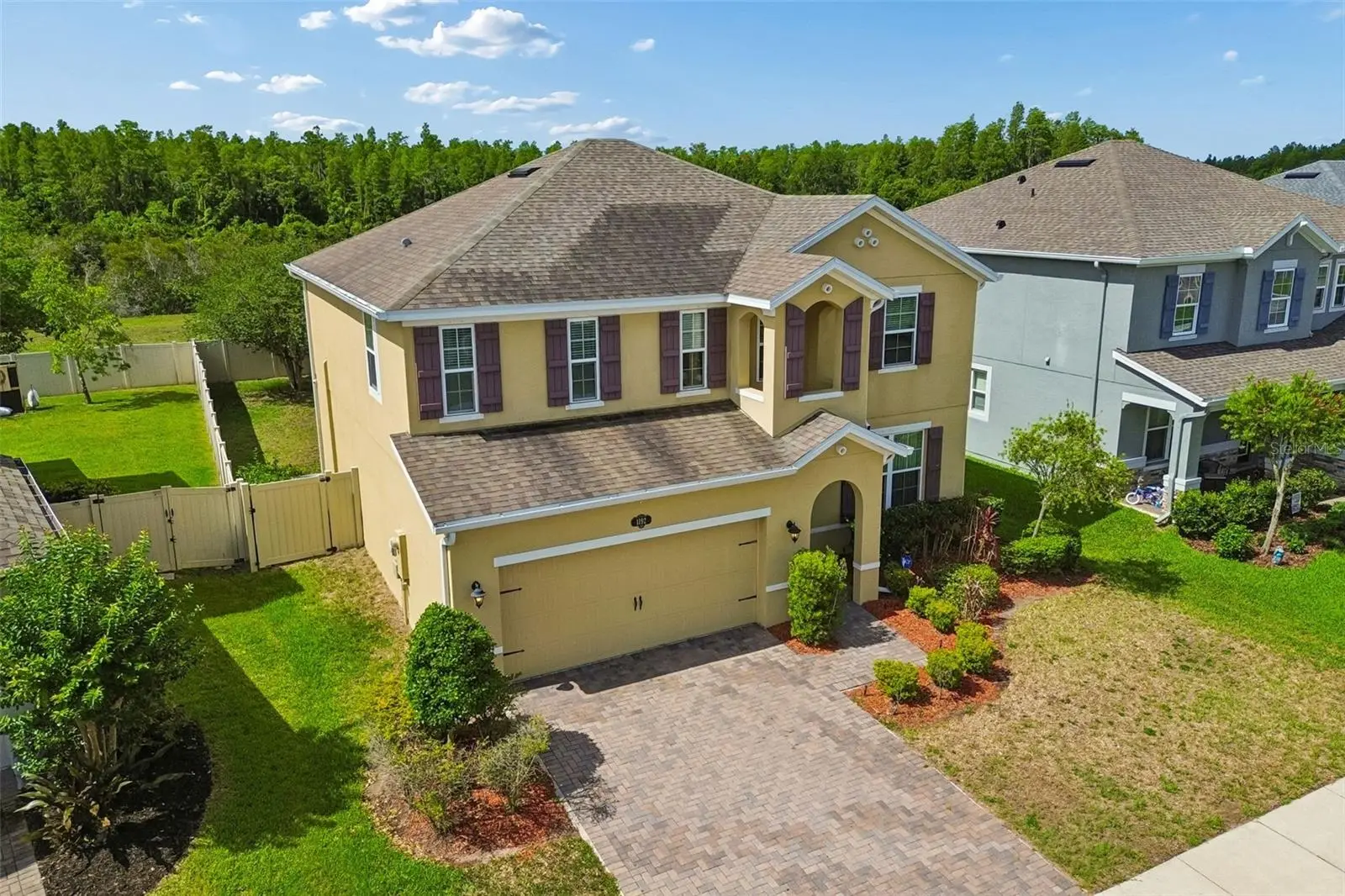 1192 Multiflora Loop, FL