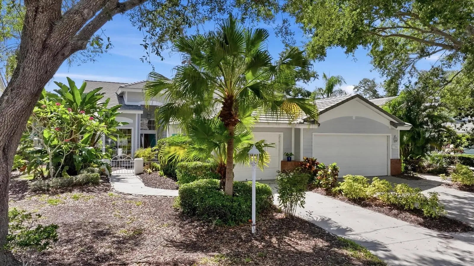 7706 Whitebridge Glen, FL