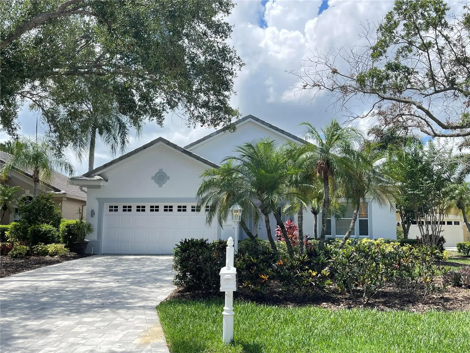 7706 Whitebridge Glen, FL