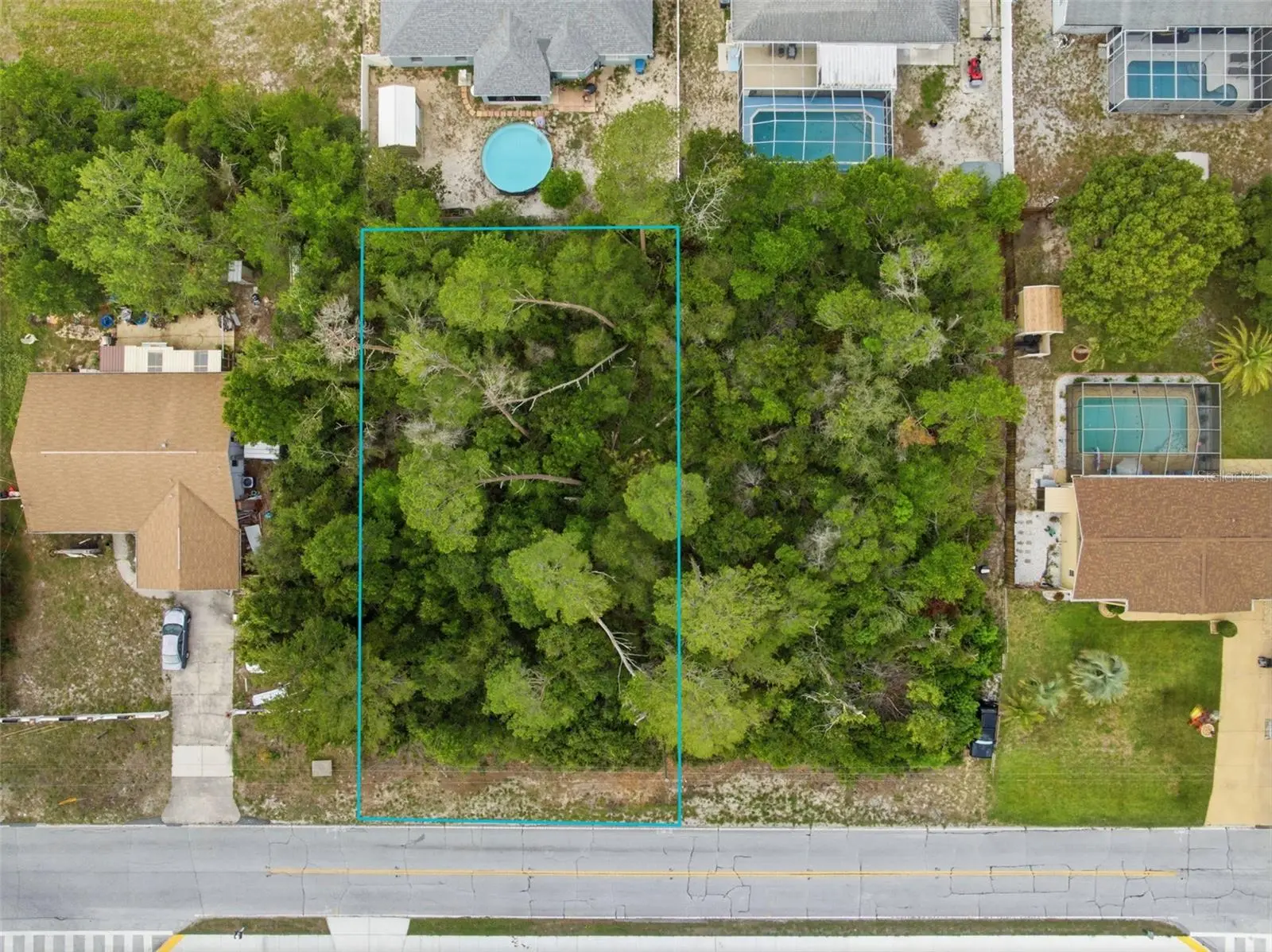 6011 Freeport Drive, FL