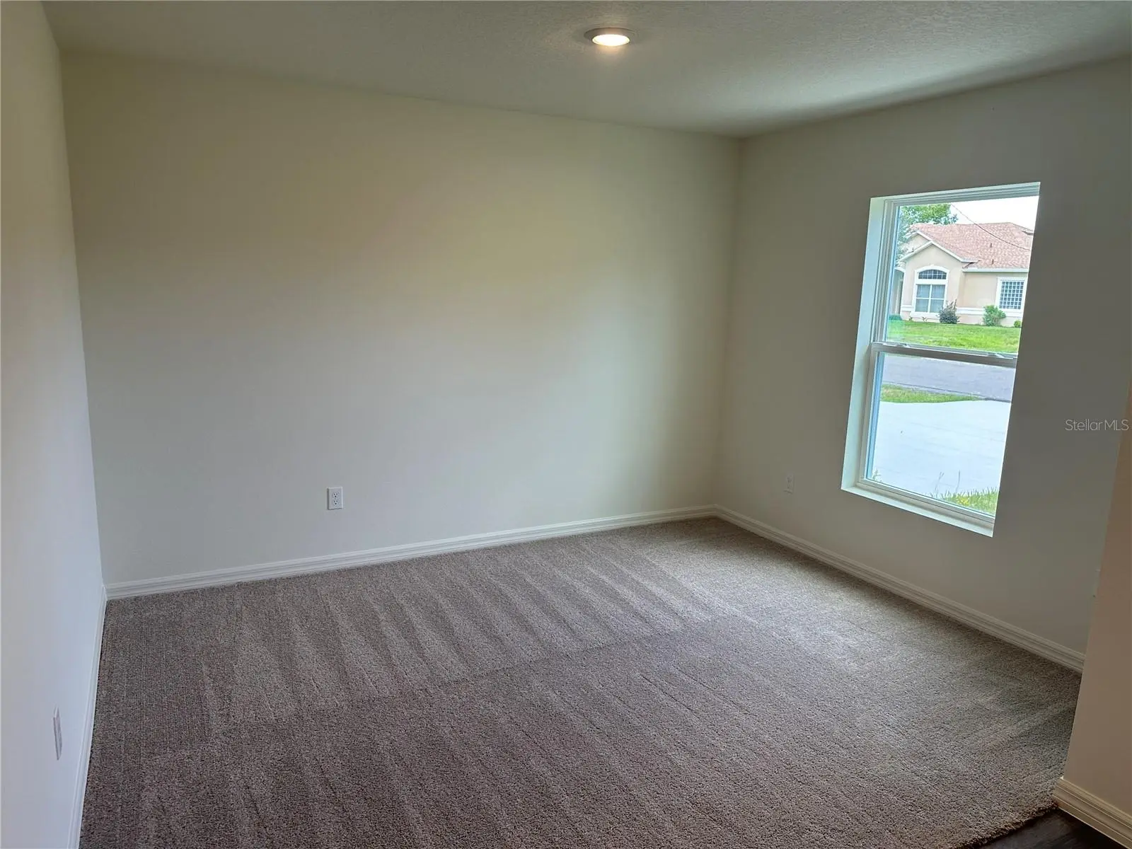 18 Pickwood Place, FL
