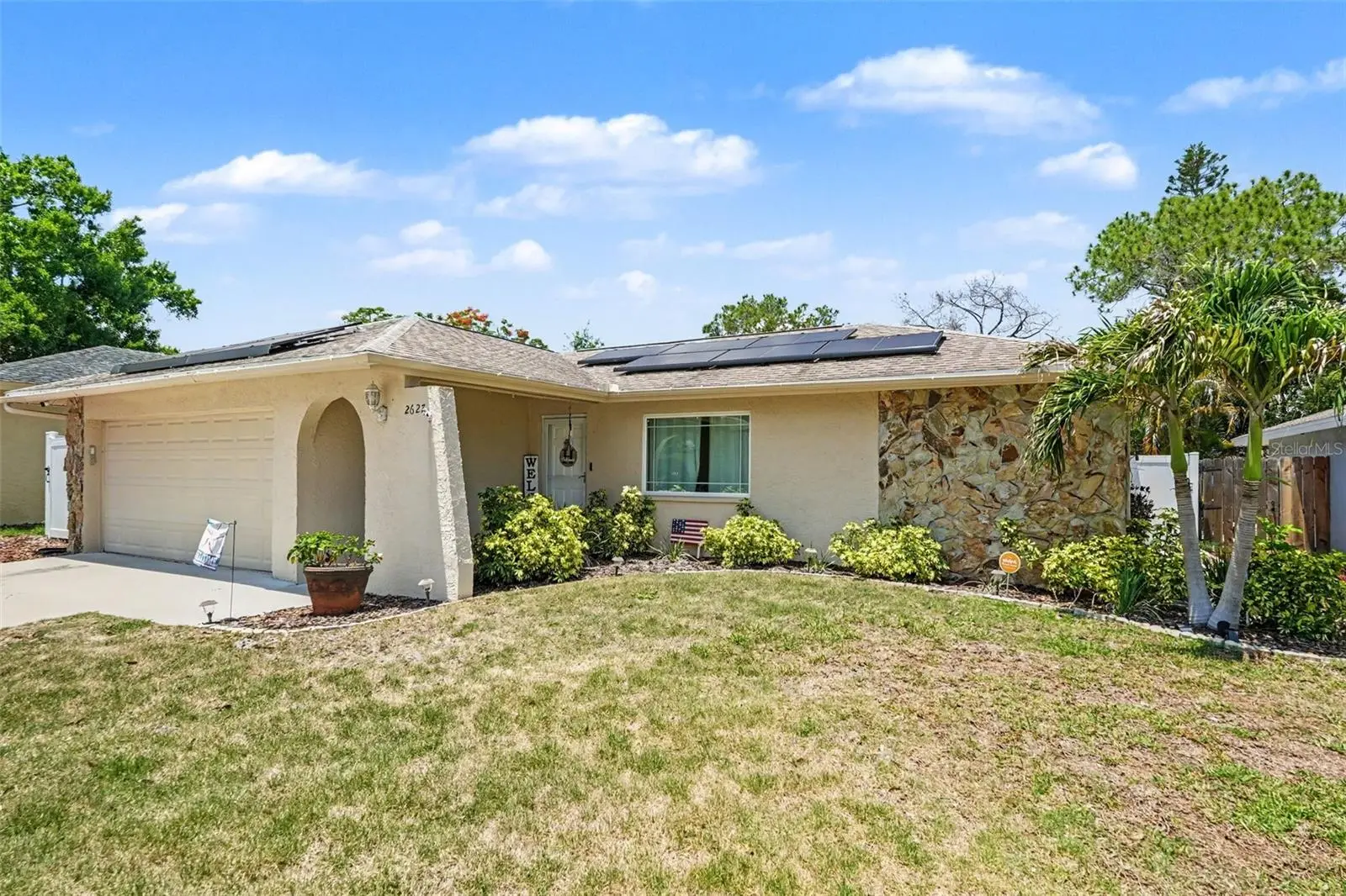 2627 Surrey Drive, FL