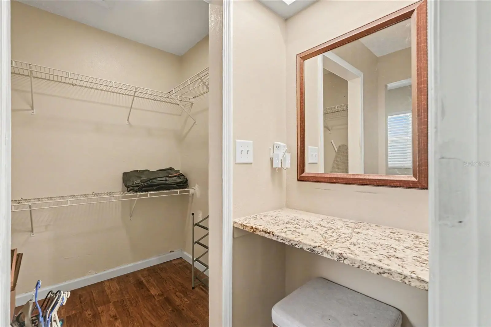 2627 Surrey Drive, FL