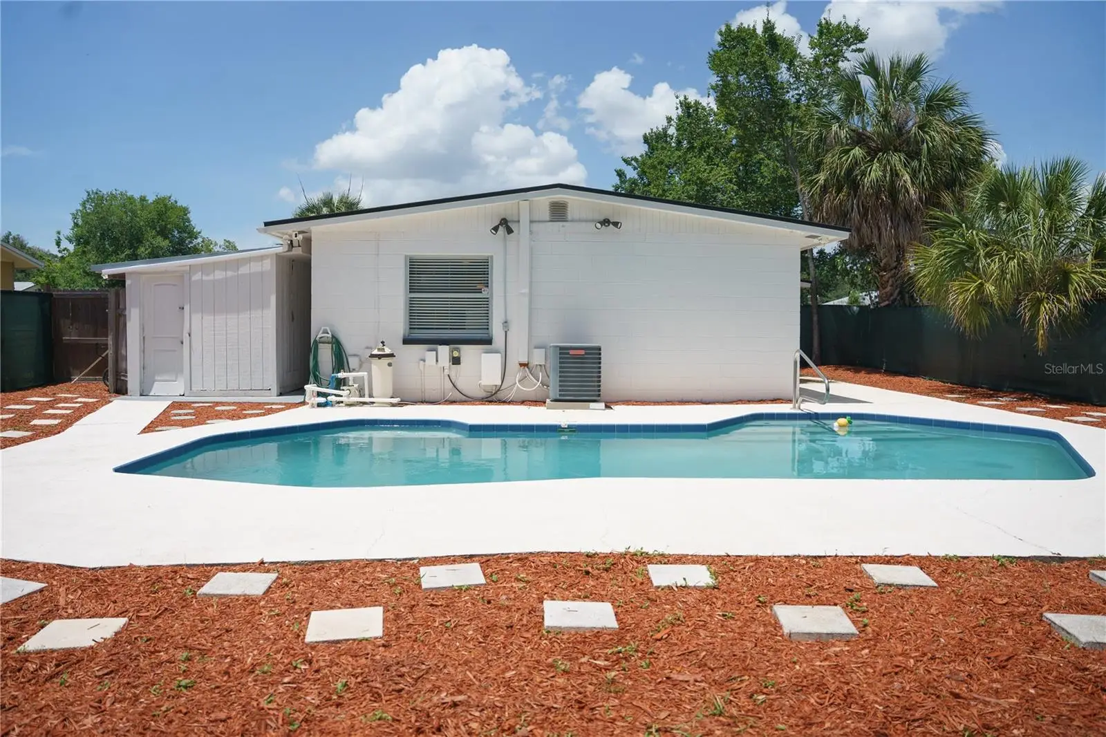 6552 West Shore Circle, FL