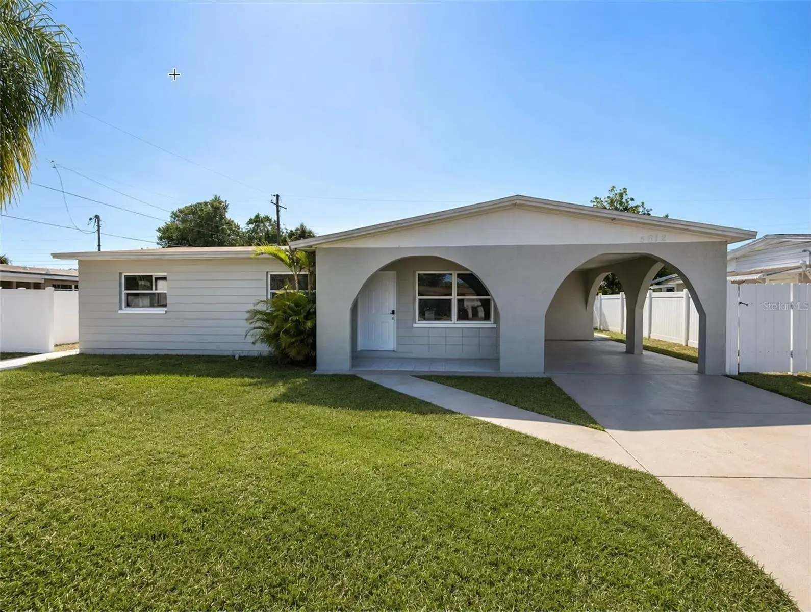 5612 Larimer Drive, FL