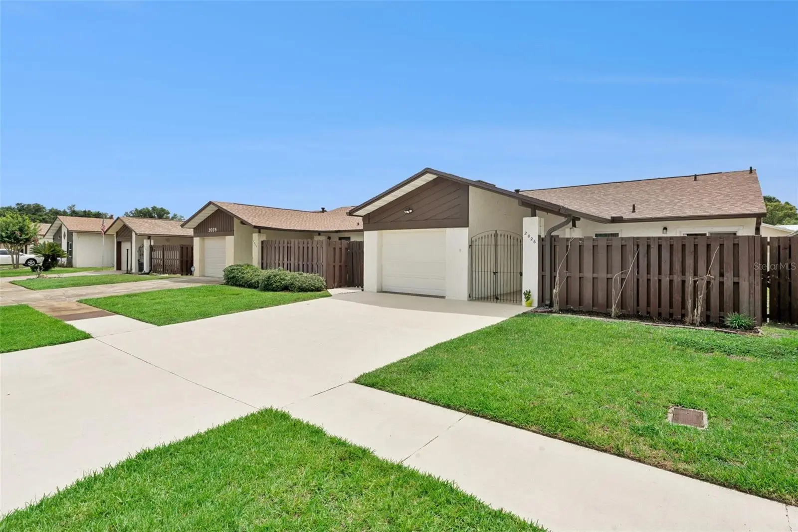 2026 Kings Crossing, FL
