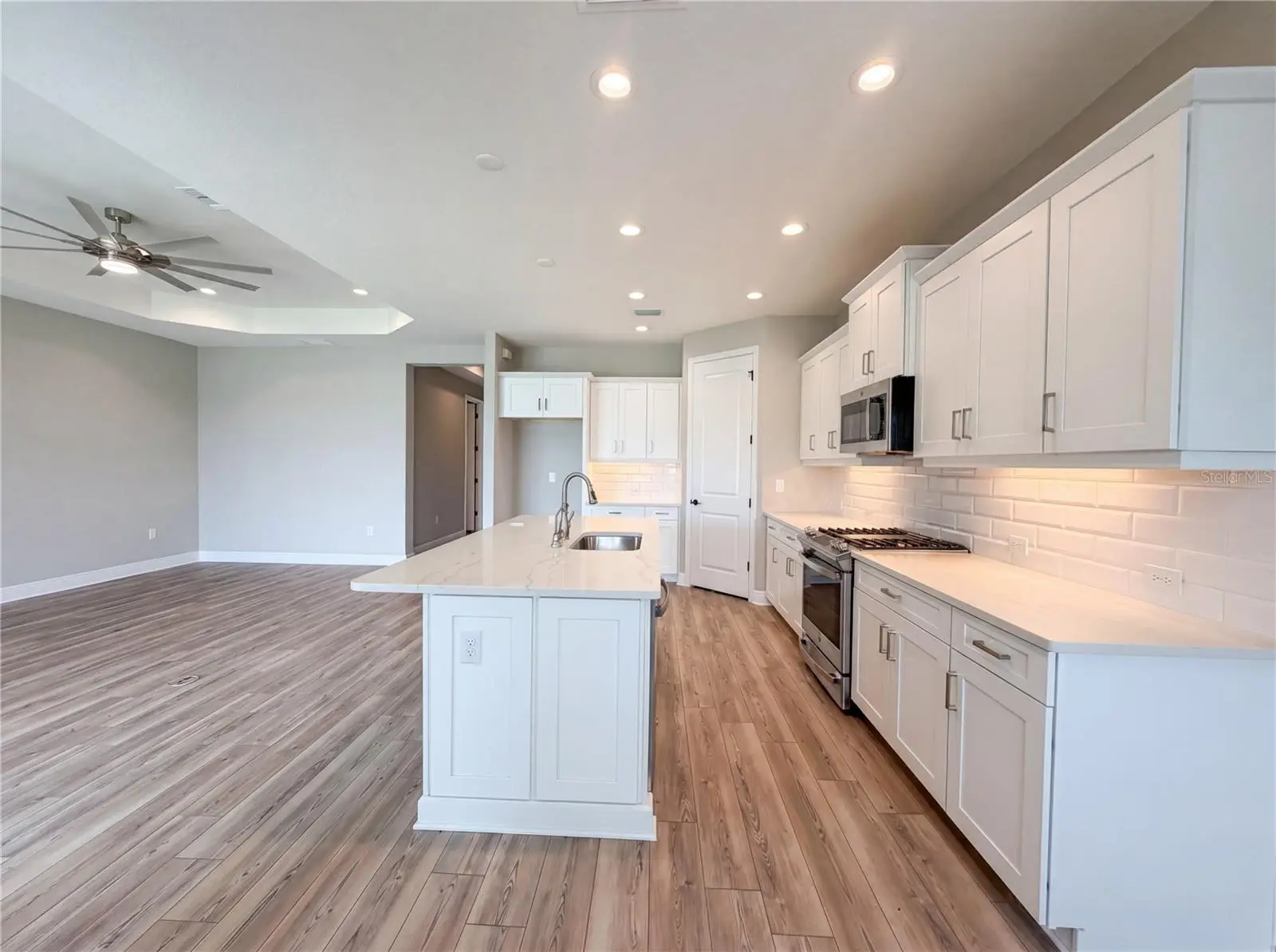10710 Falling Leaf Court, FL