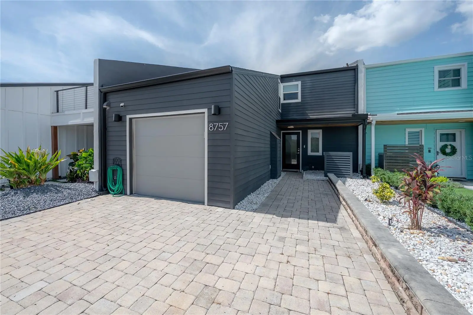8757 Bay Pointe Drive, FL