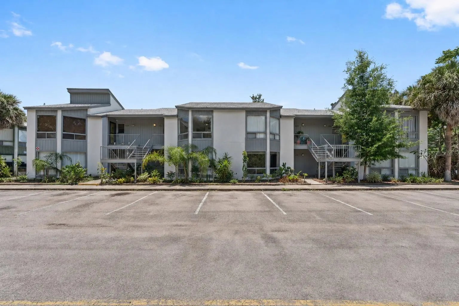 4310 Lakeway Drive, FL
