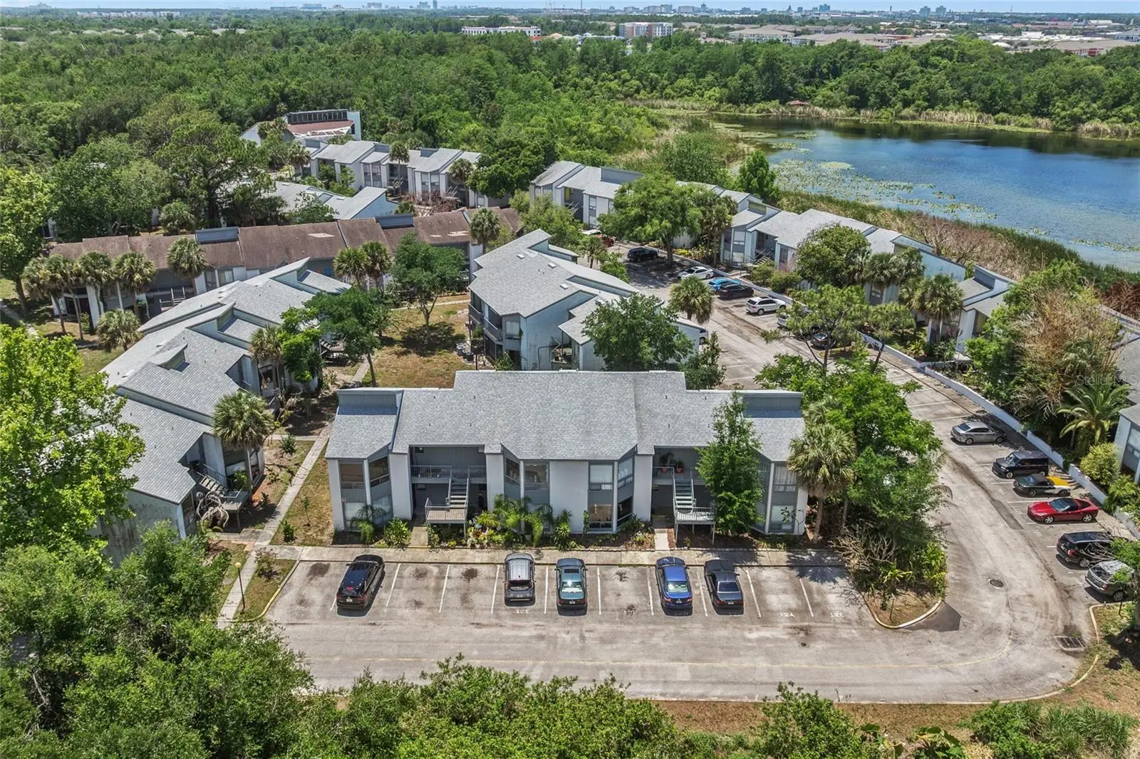 4310 Lakeway Drive, FL