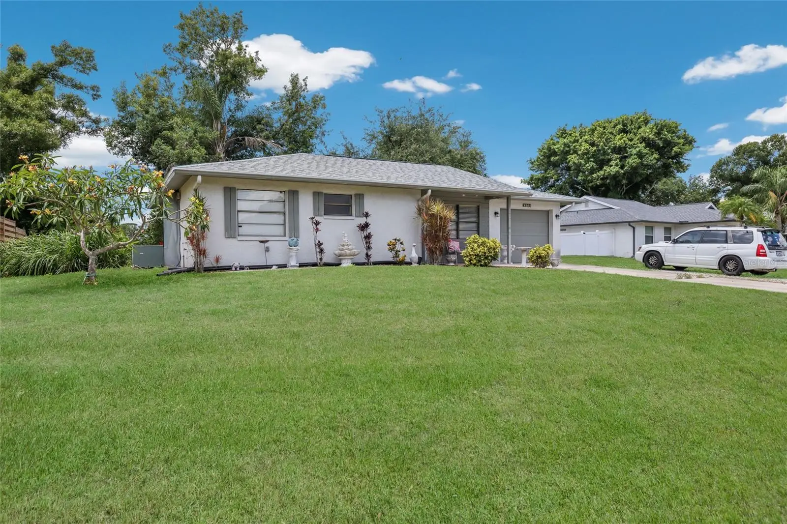 5202 Foxcroft Court, FL