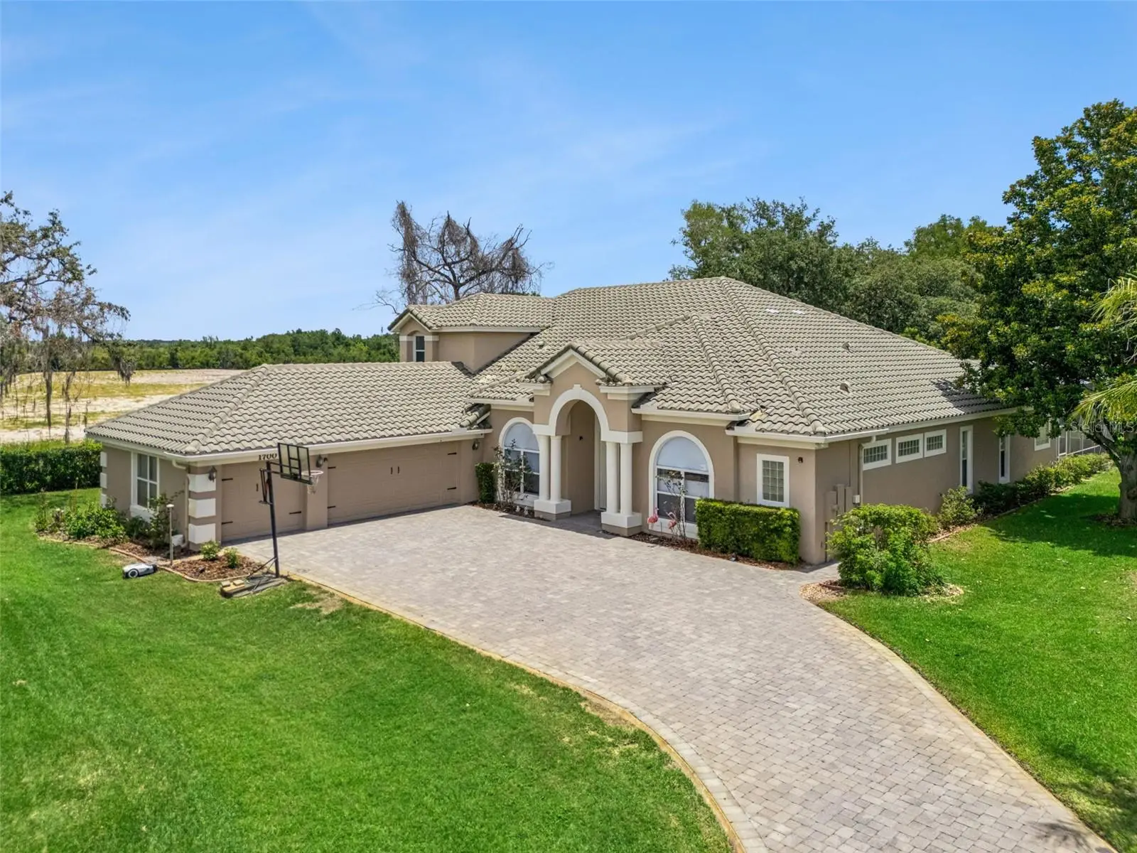 1700 Lake Roberts Court, FL