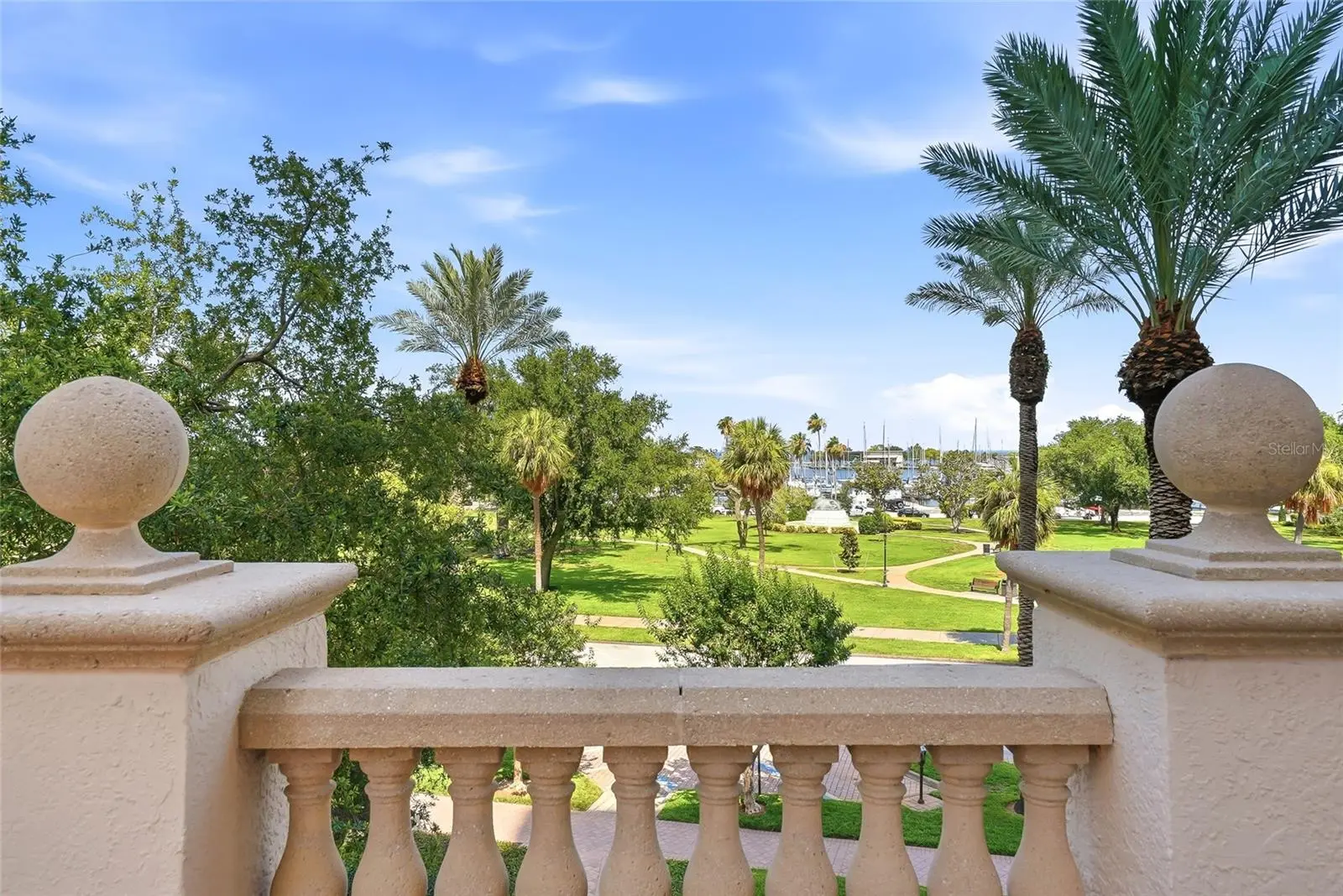 100 Beach Drive, FL