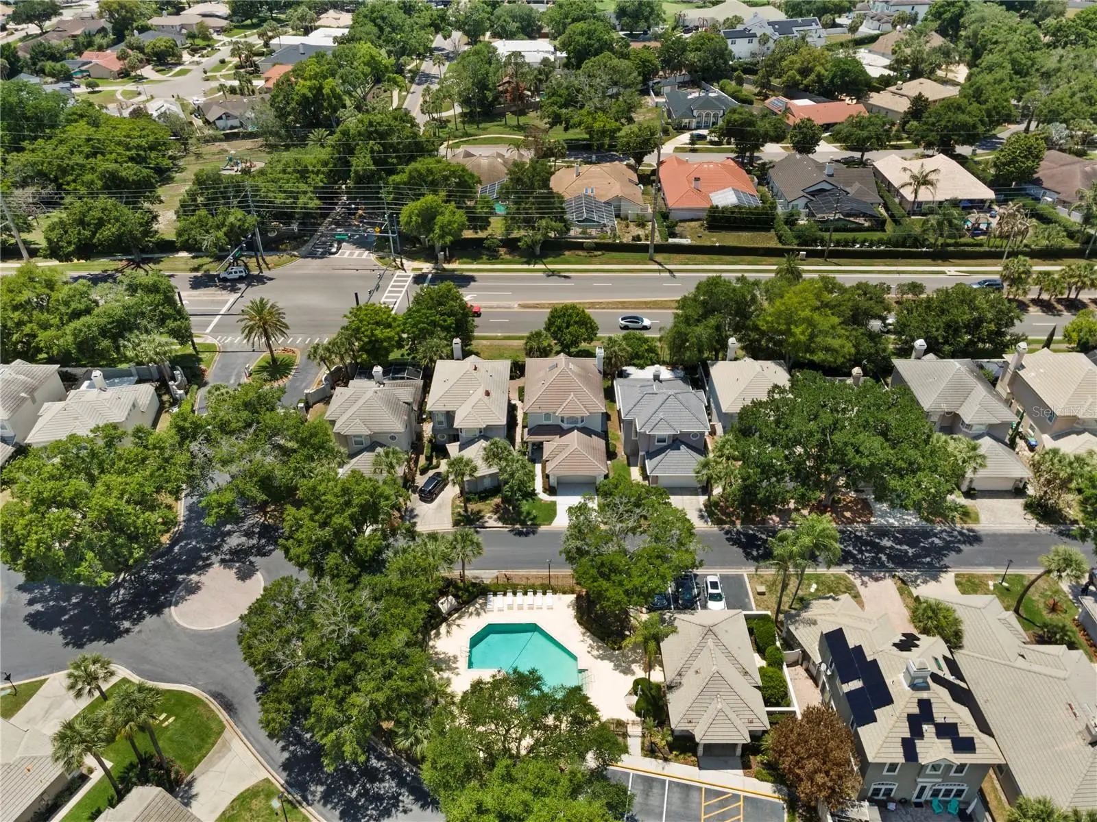 8455 Foxworth Circle, FL