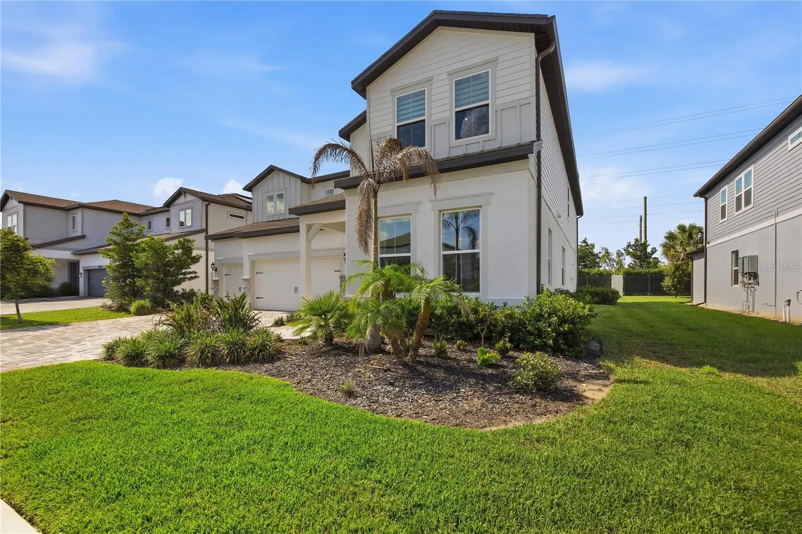 13816 Sharp Hawk Drive, FL