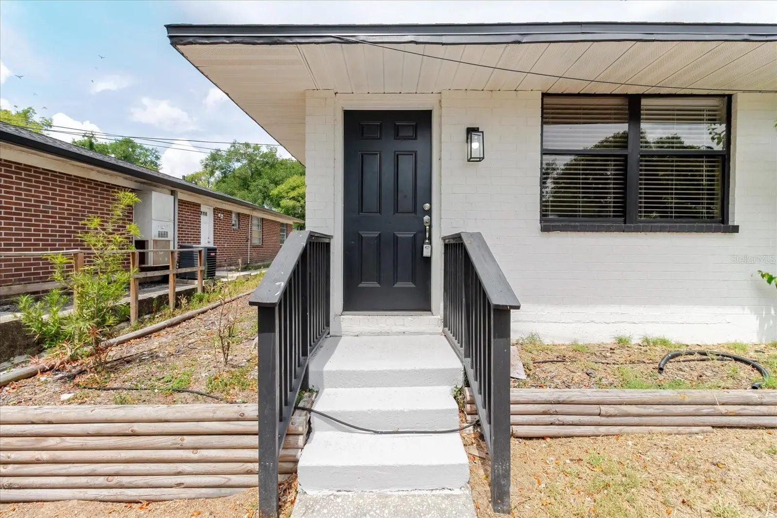 1134-1136 Gilmore Avenue, FL