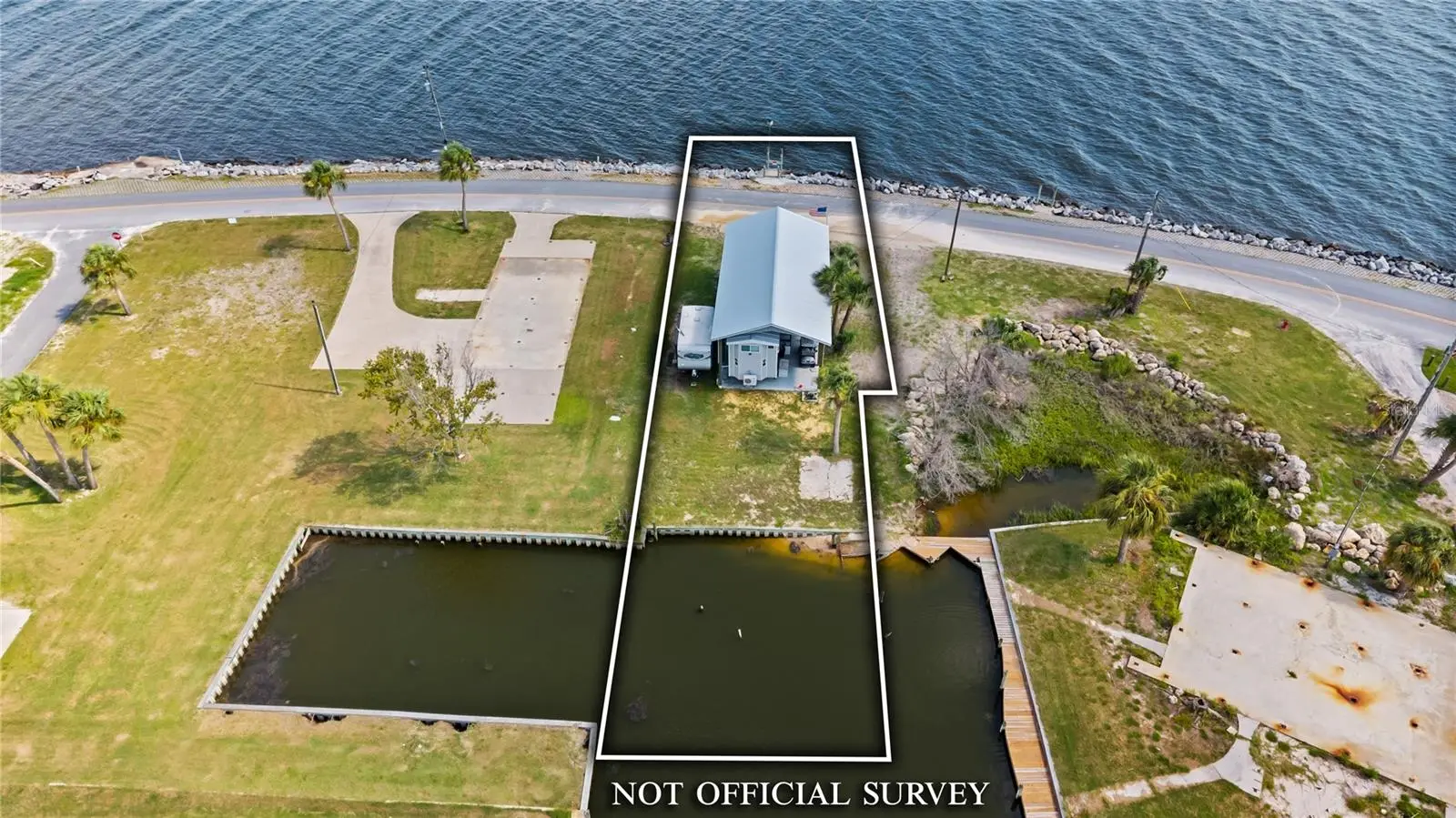 758 Main Street, FL