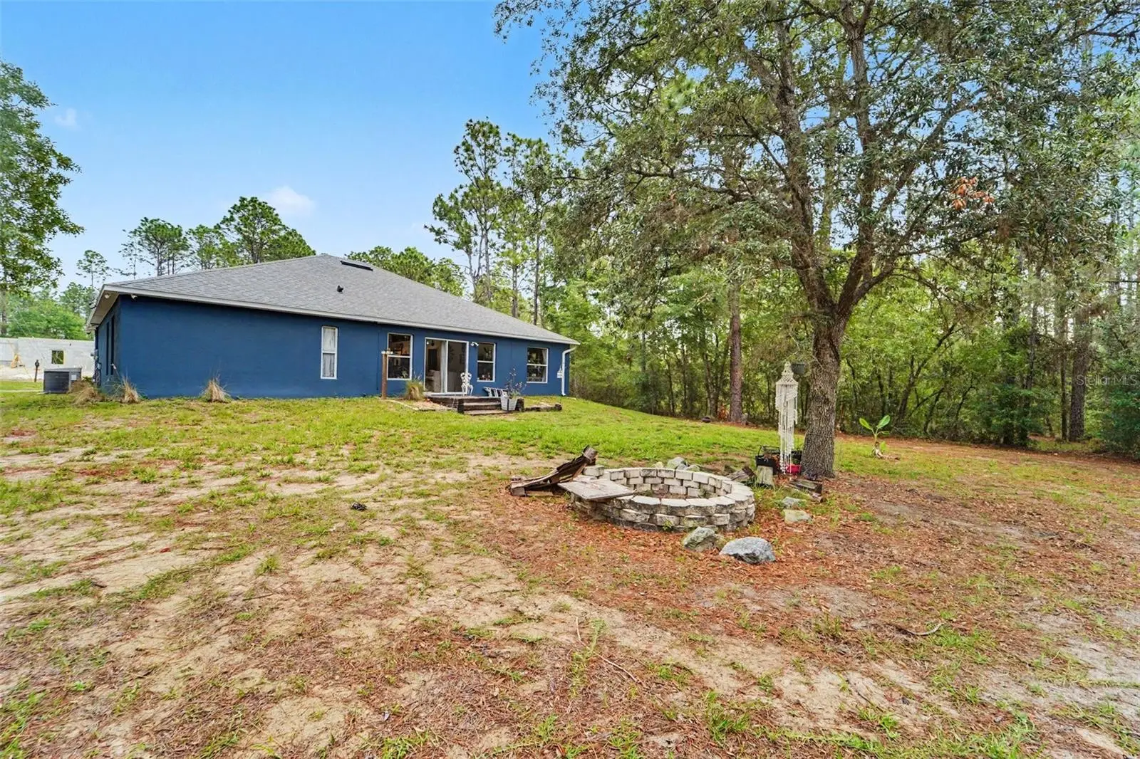 1210 Fan Drive, FL
