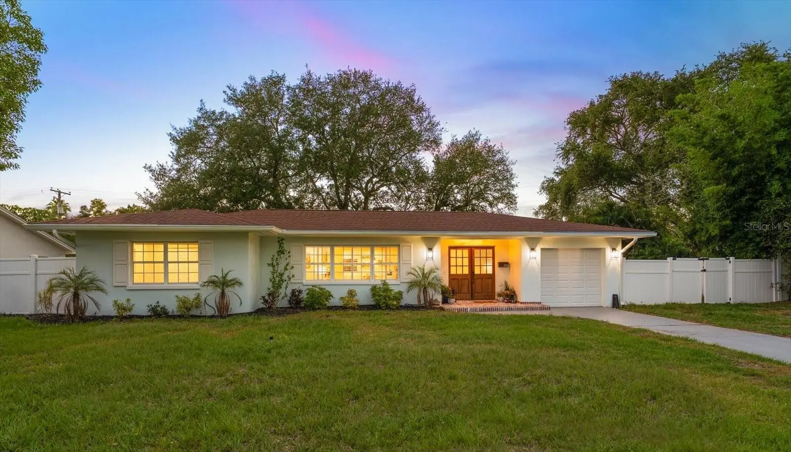 1736 Golf View Drive, FL