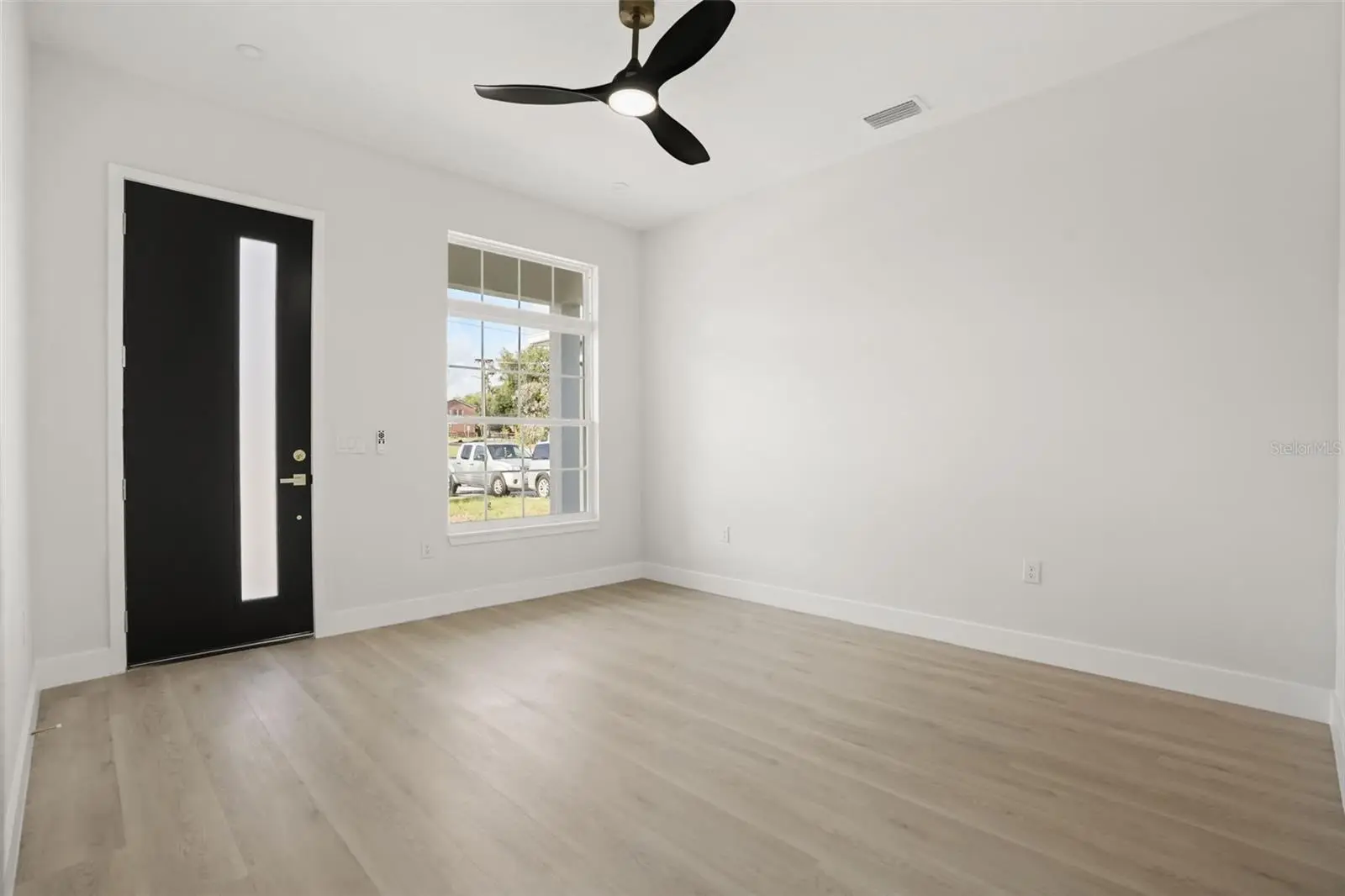 823 Mcdonald Avenue, FL