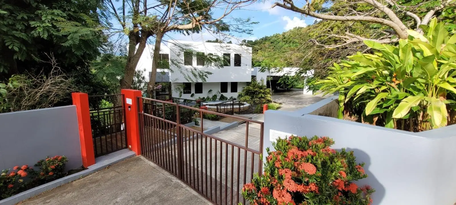 Pr 992 Km3.4 3 St Villas De Luquillo, PR