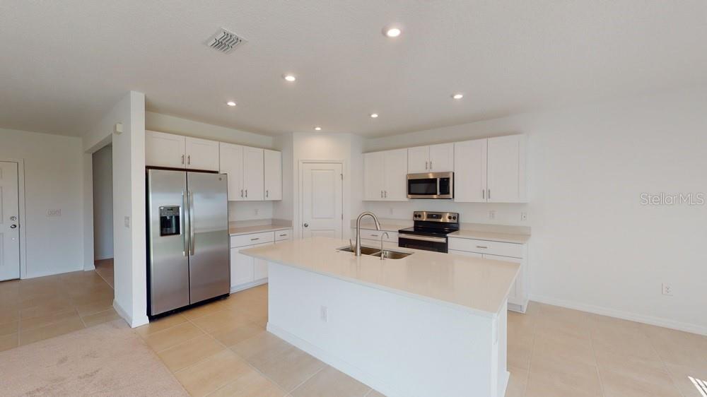 6753 Equinox Lane, FL