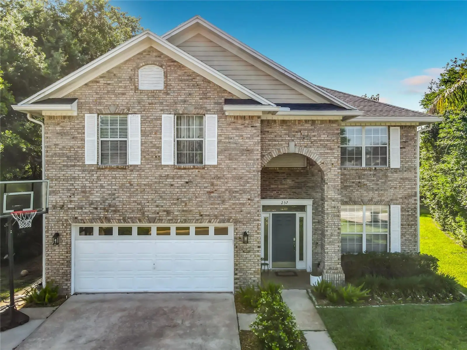 237 Cedarwood Court, FL
