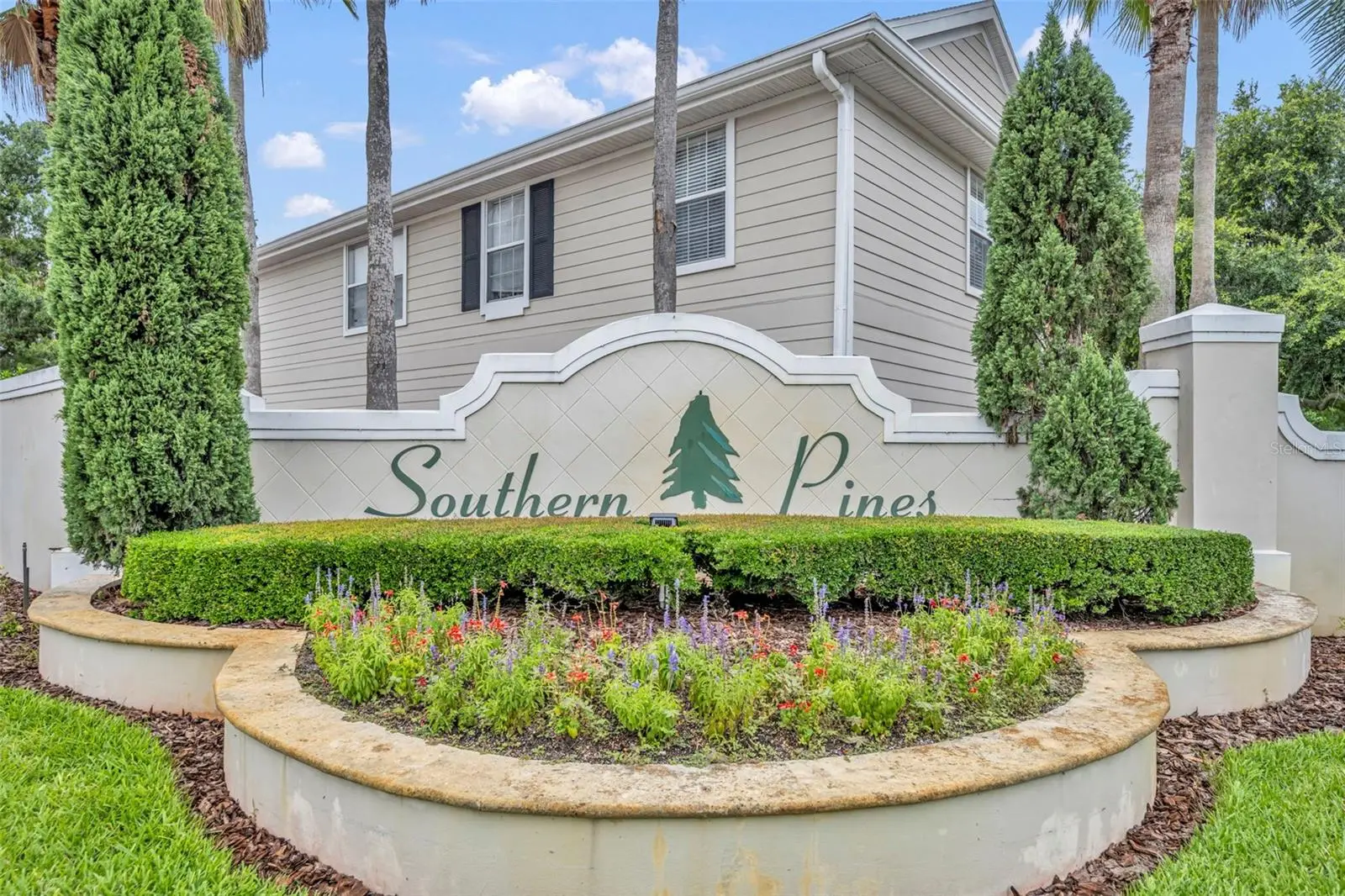 200 Southern Pecan Circle, FL