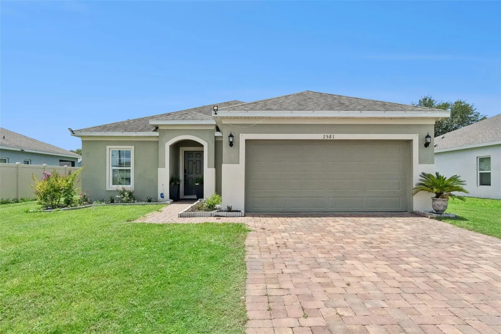 2581 Wadeview Loop, FL