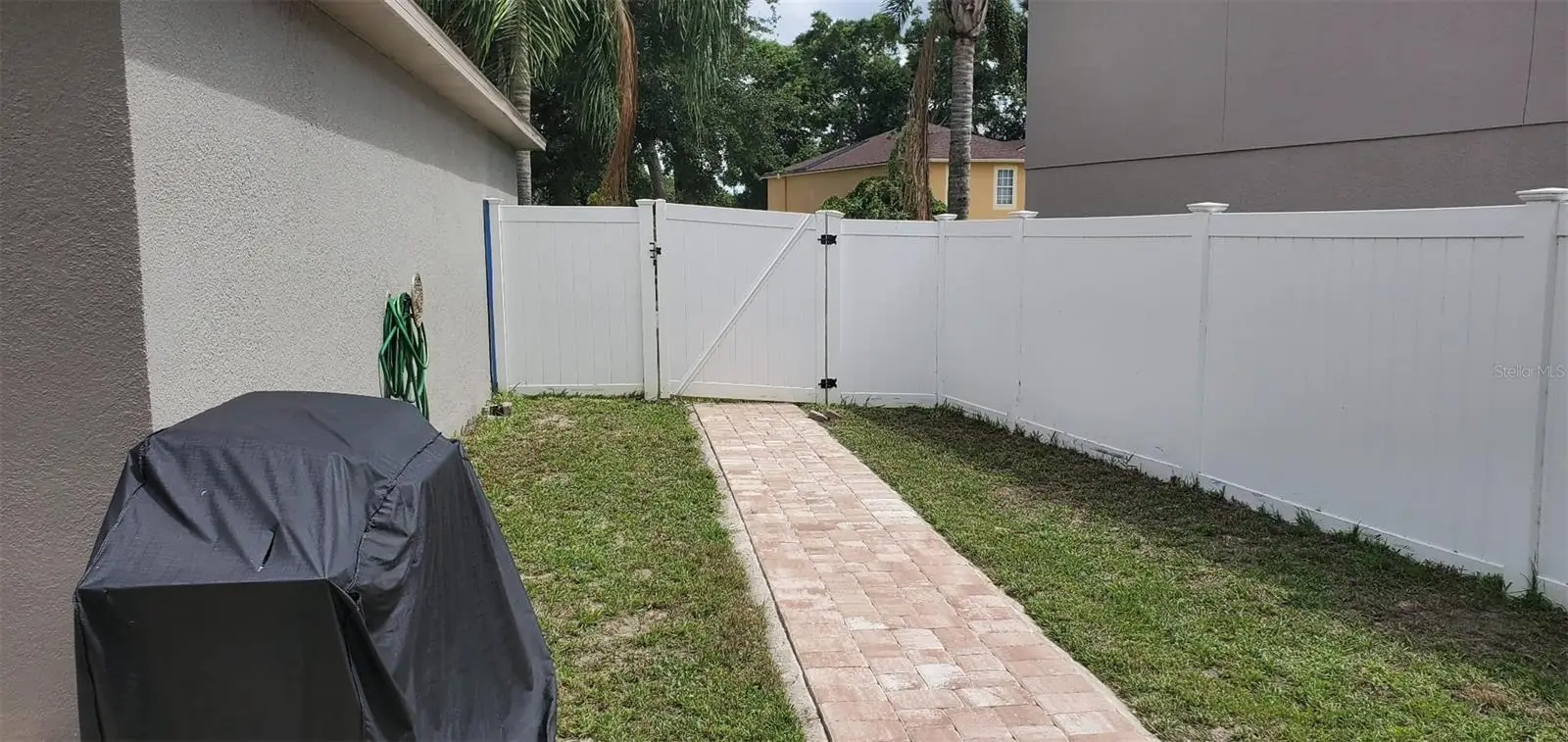 2200 El Marra Drive, FL