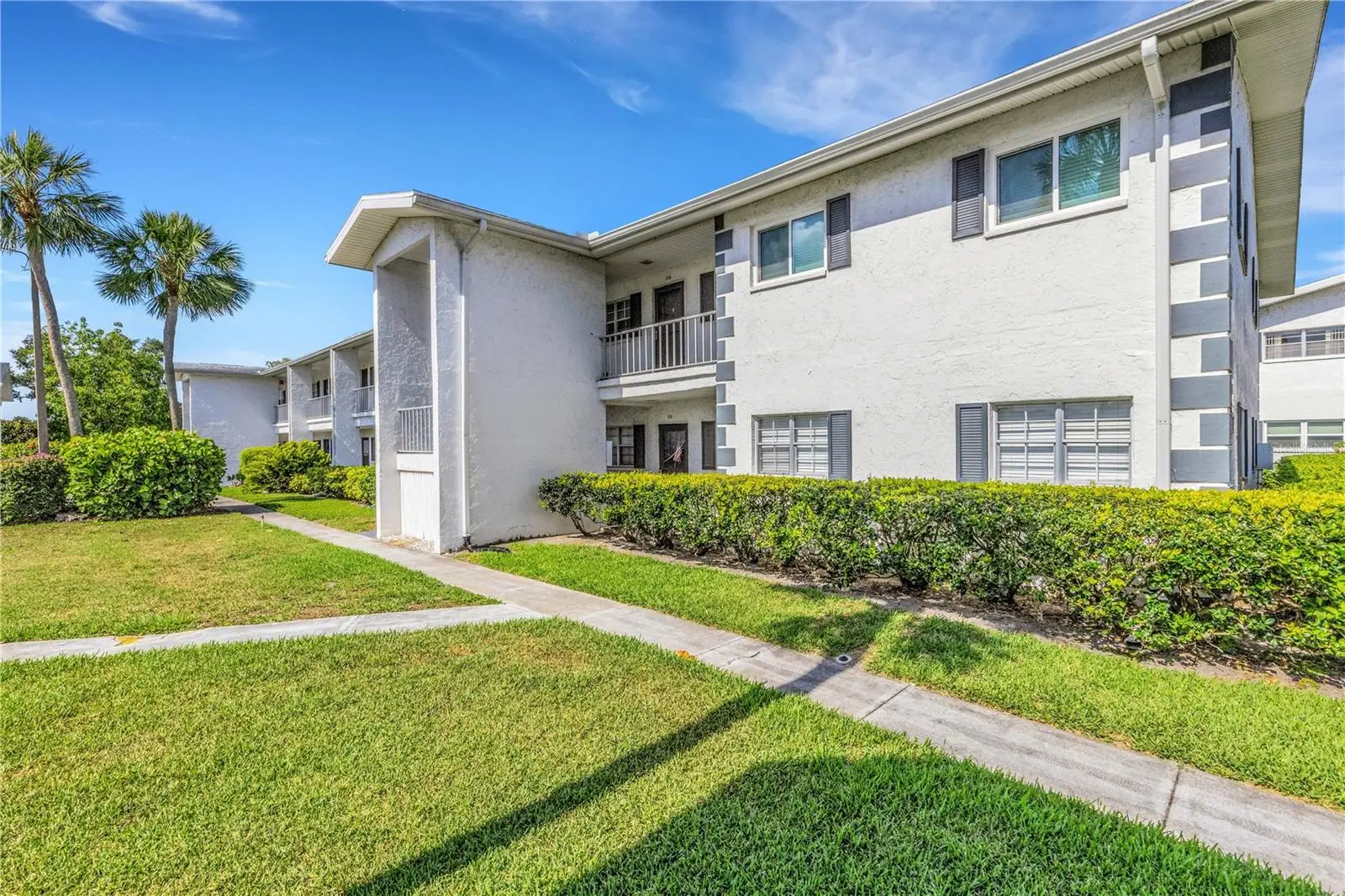 105 47th Avenue Drive, FL