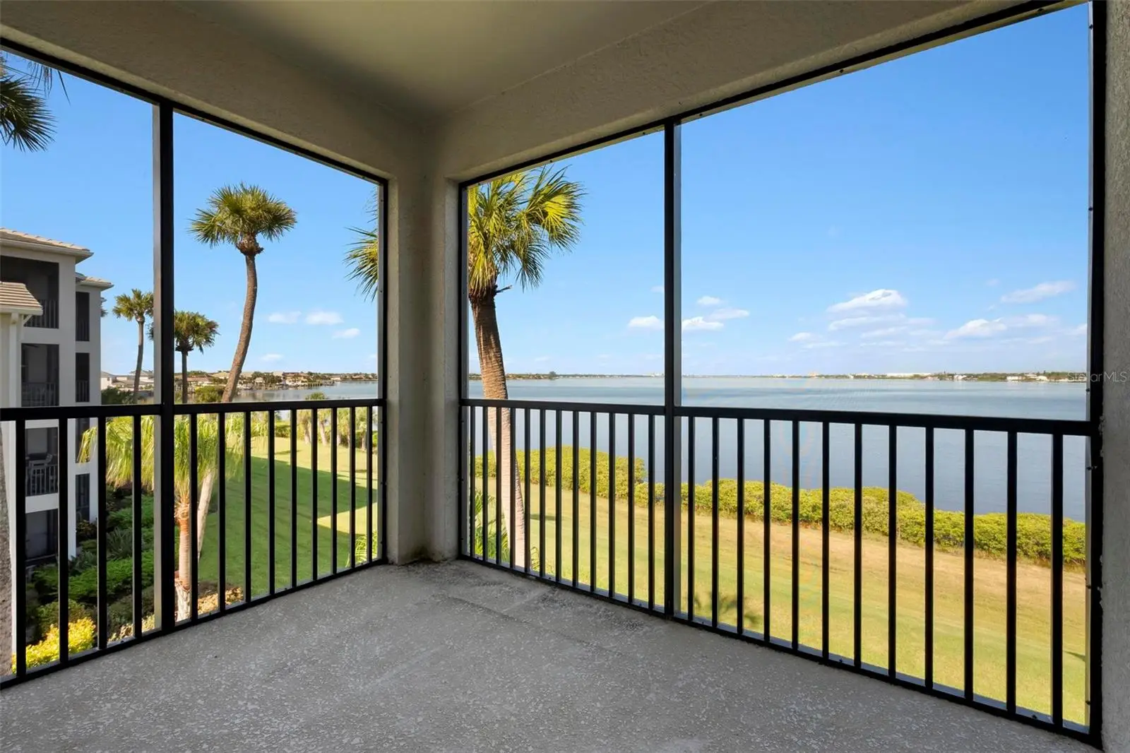 920 Tidewater Shores Loop, FL
