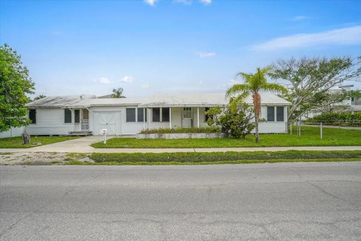 121 48th Street, FL