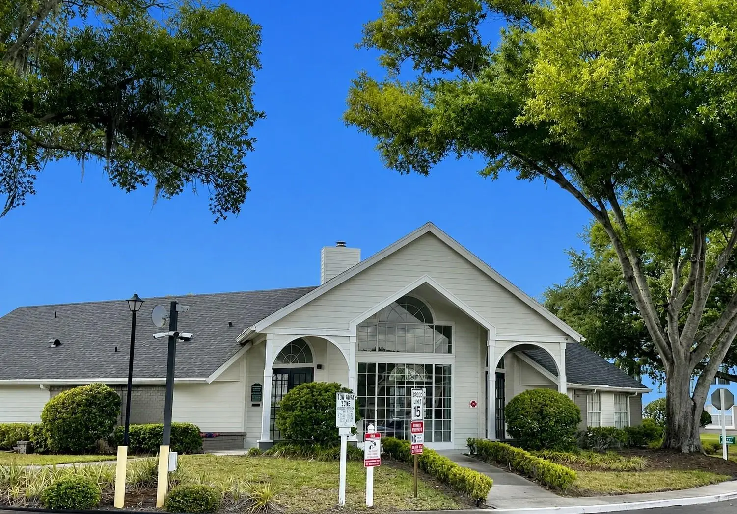 2550 Alafaya Trail, FL