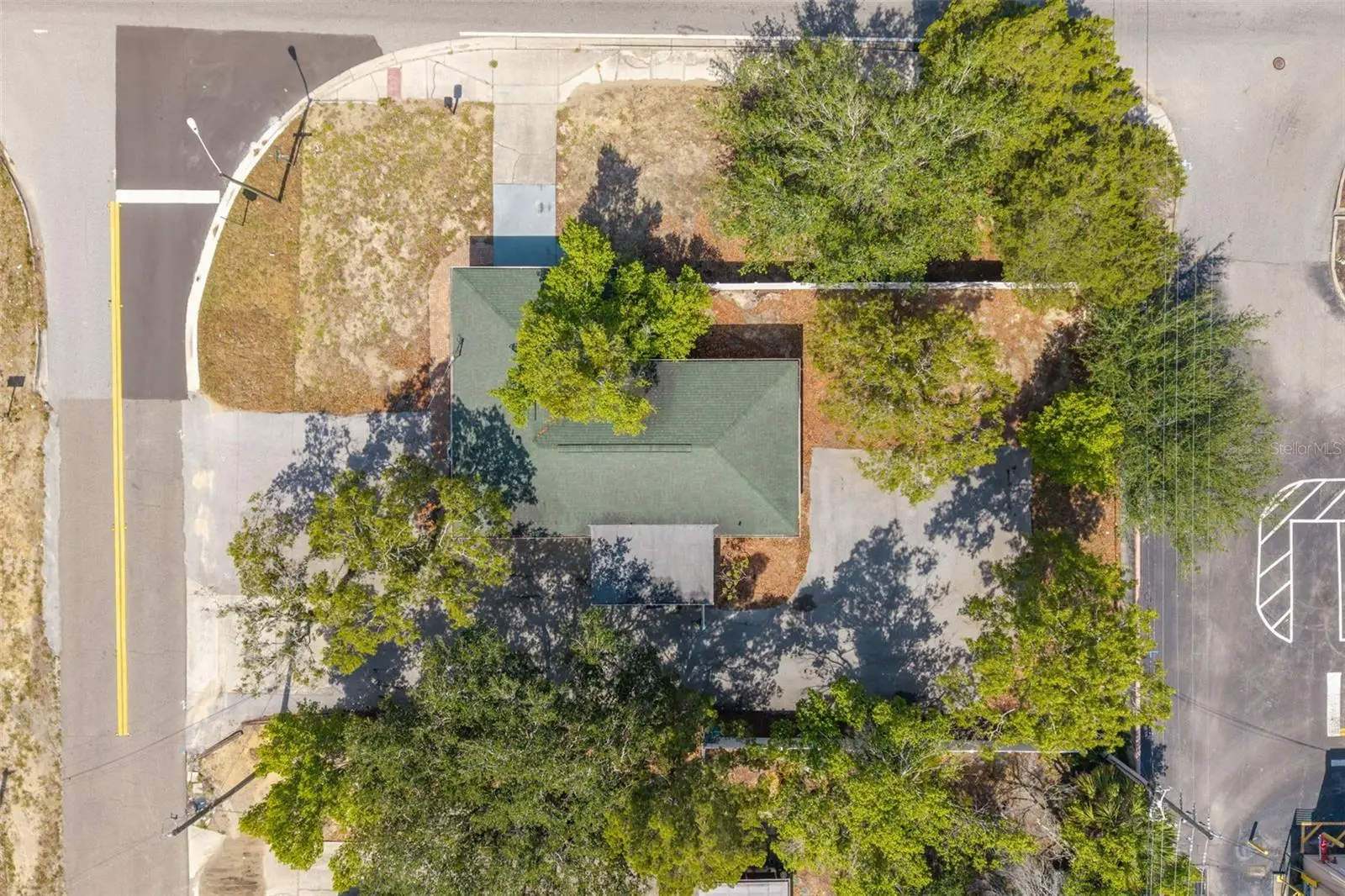 1492 Mariner Boulevard, FL