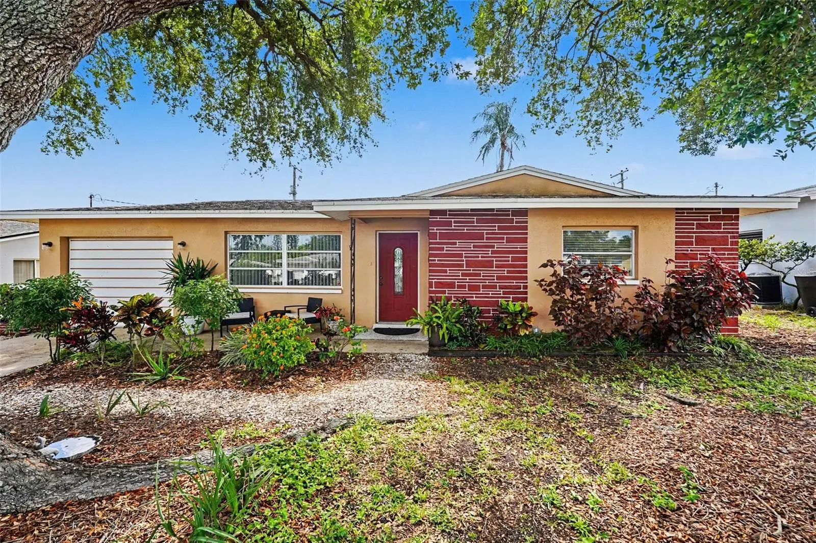 1251 Oakview Avenue, FL