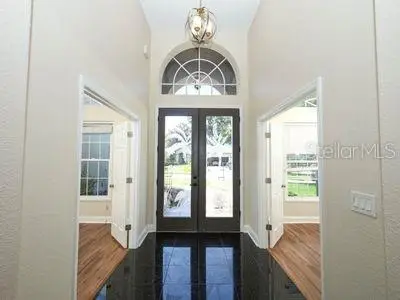 16 Oakland Pointe Circle, FL