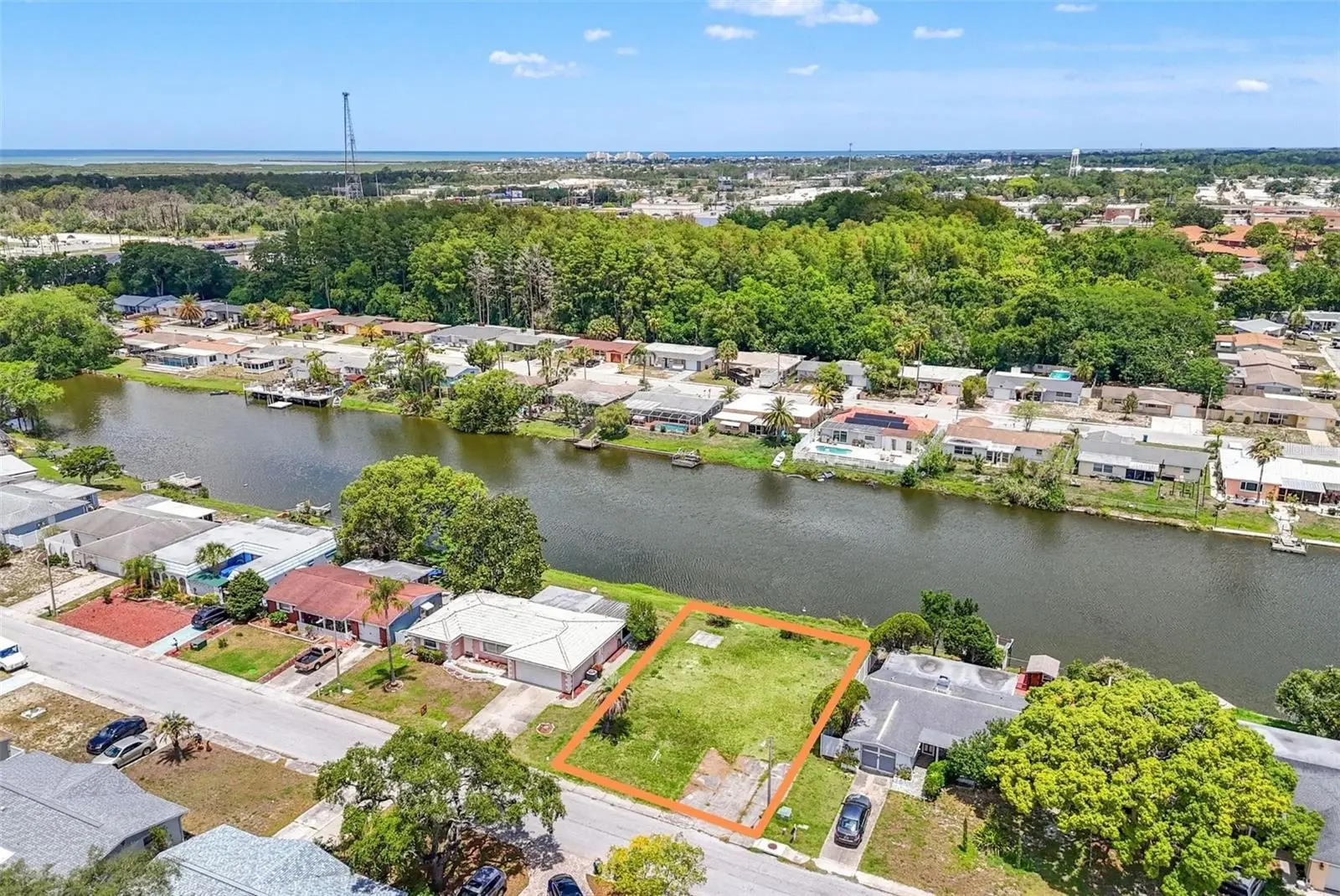 7211 Ashwood Drive, FL