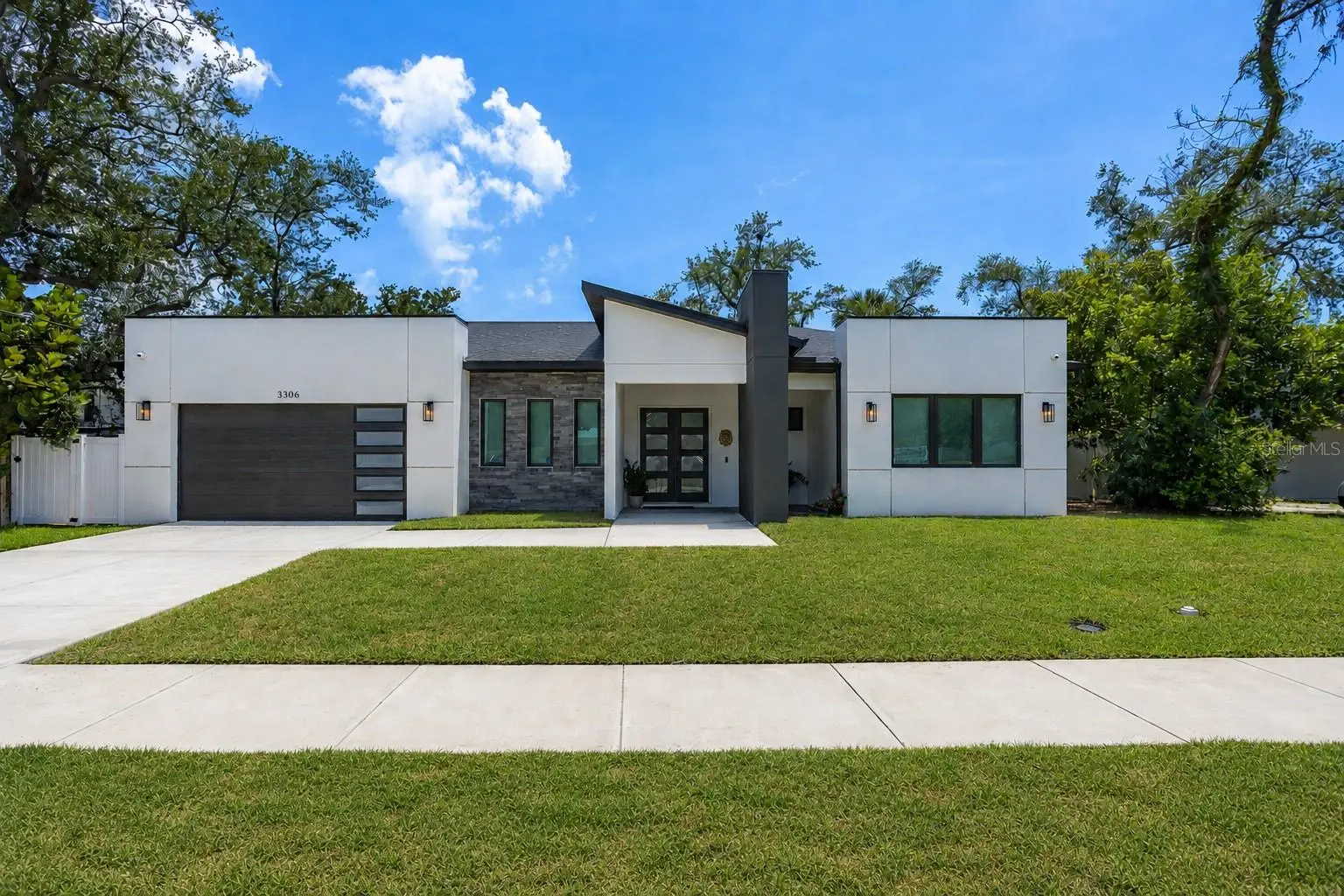 3306 Van Buren Drive, FL