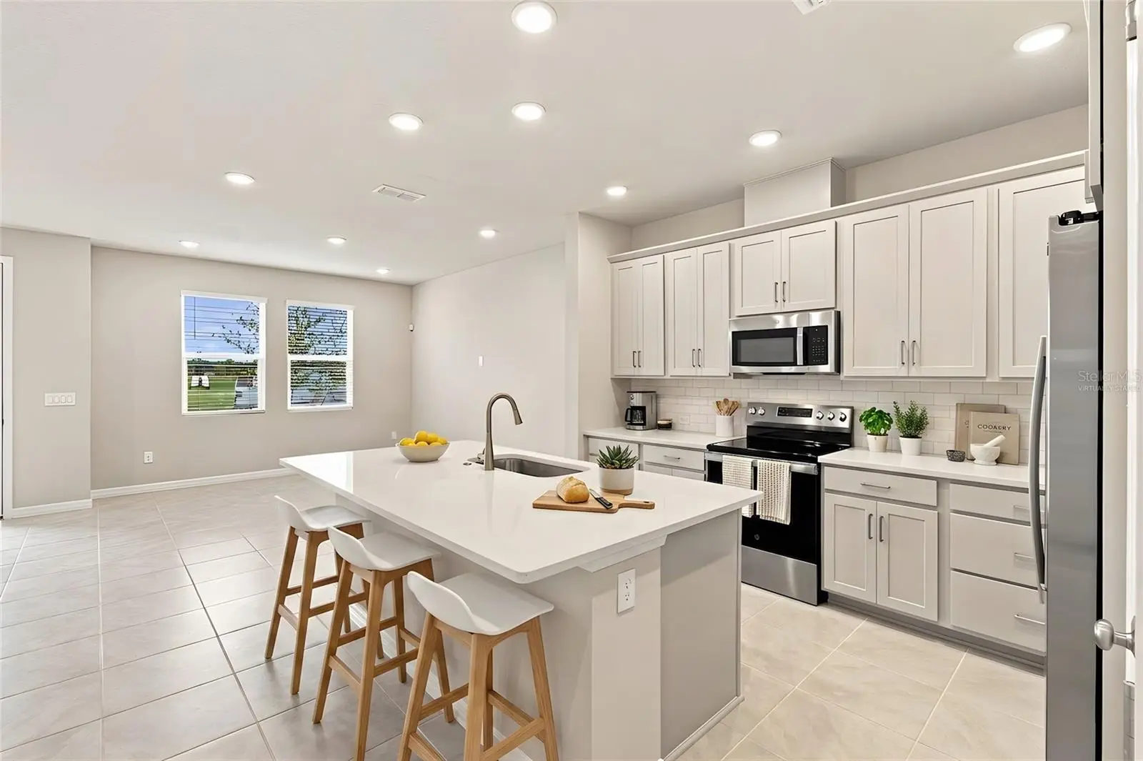 5592 Coopers Hawk Ct, FL