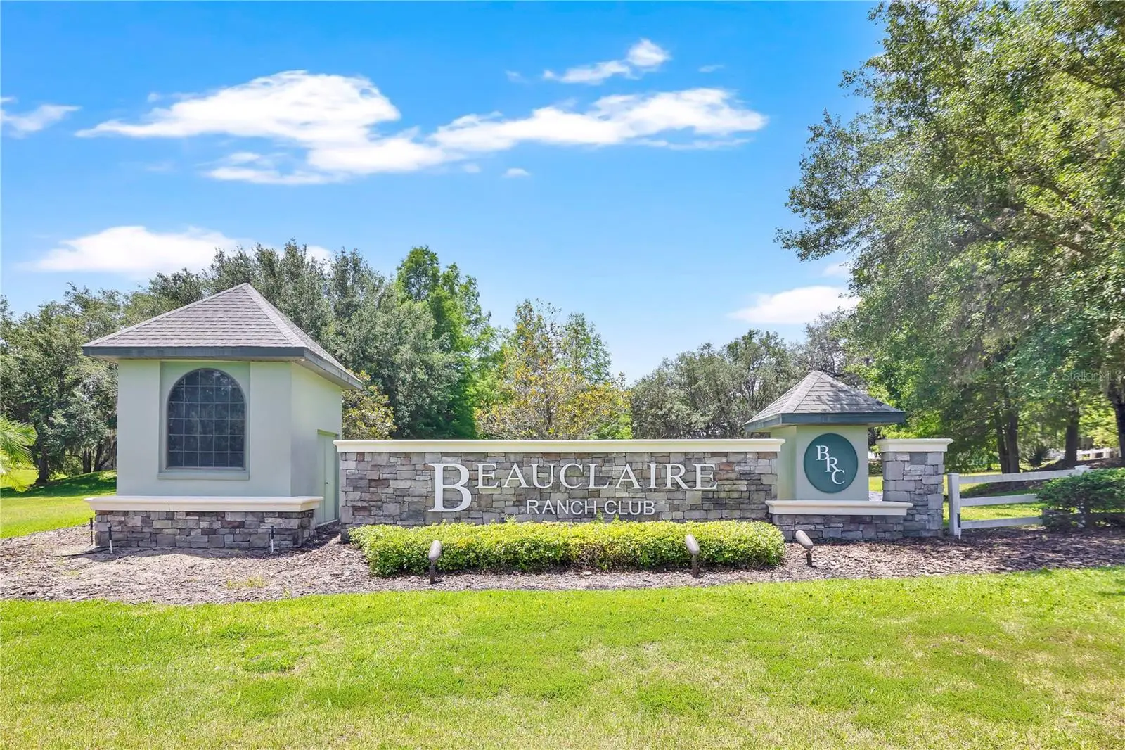 Grand Oak Lane, FL